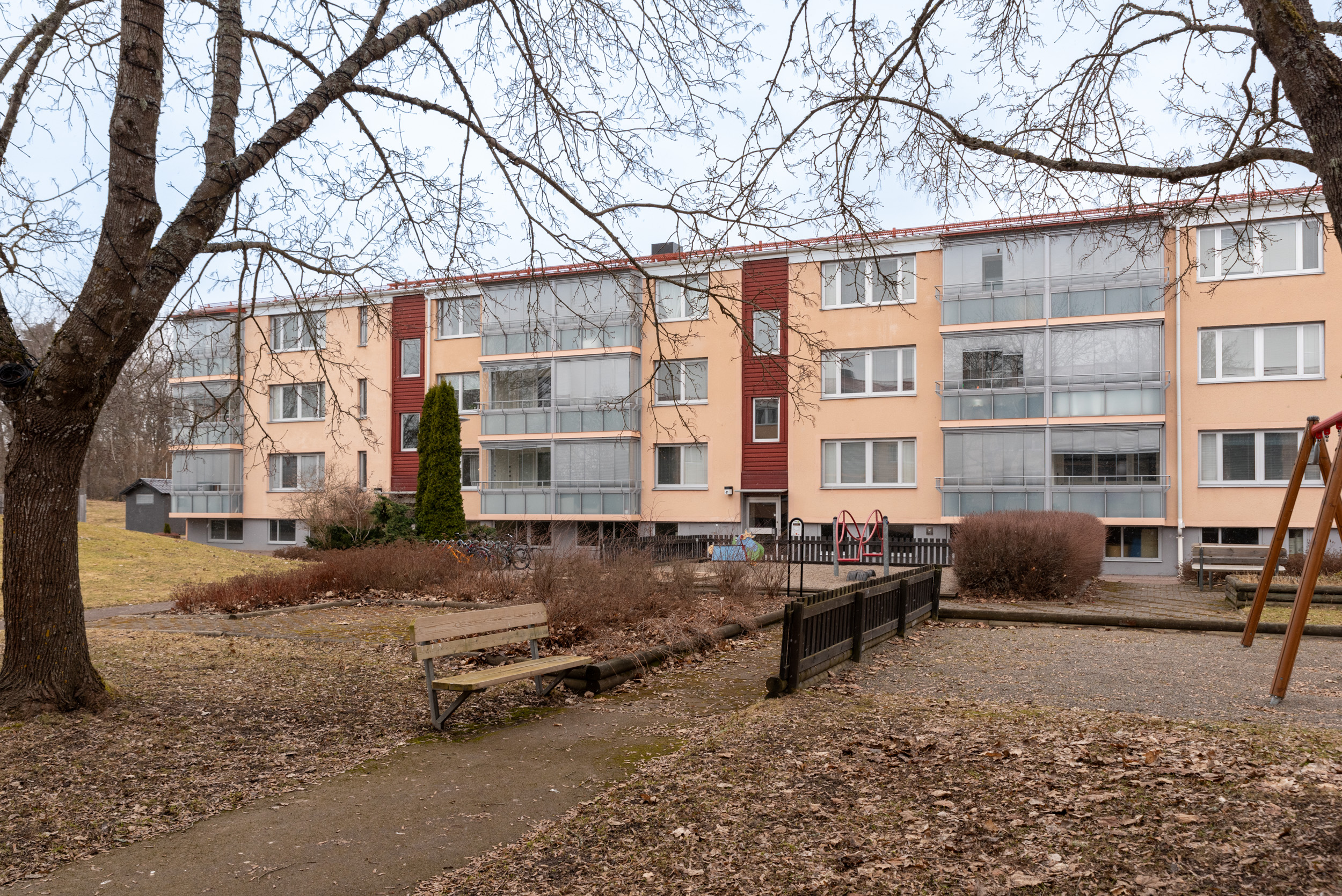 Bostadsbild från Lövhagsgatan 41, Såld i Råby, Västerås