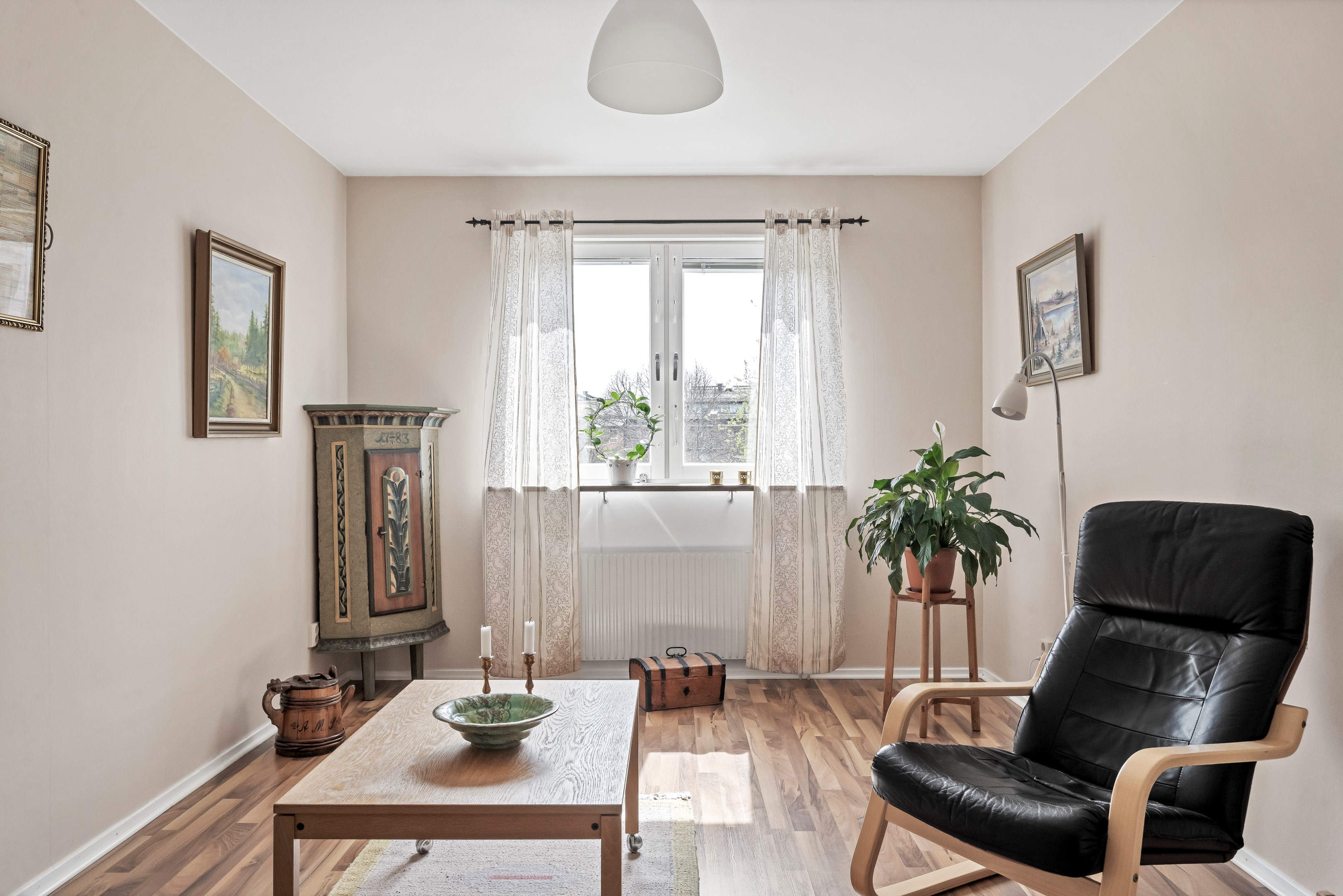 Bostadsbild från Von bahrs väg 4, Såld i Löten, Uppsala