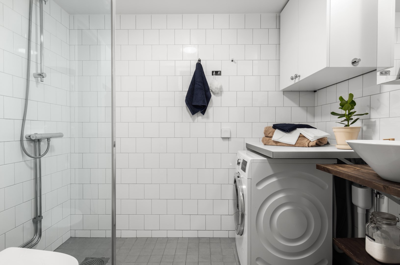 Bostadsbild från Winborgs Väg 17, Till salu i Järla sjö, Nacka