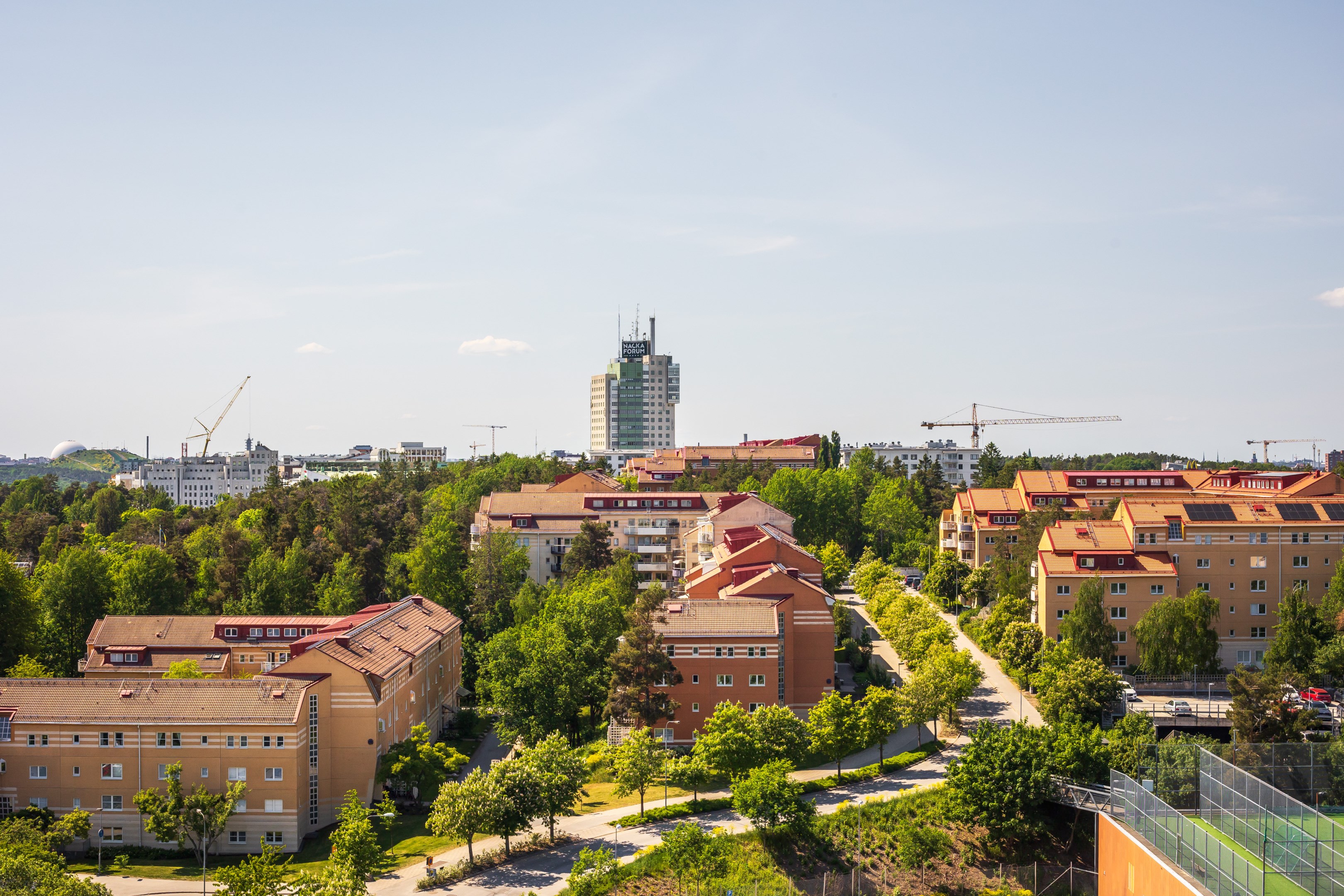 Bostadsbild från Per Hallströms Väg 2, vån 11, Till salu i Skogalund, Nacka