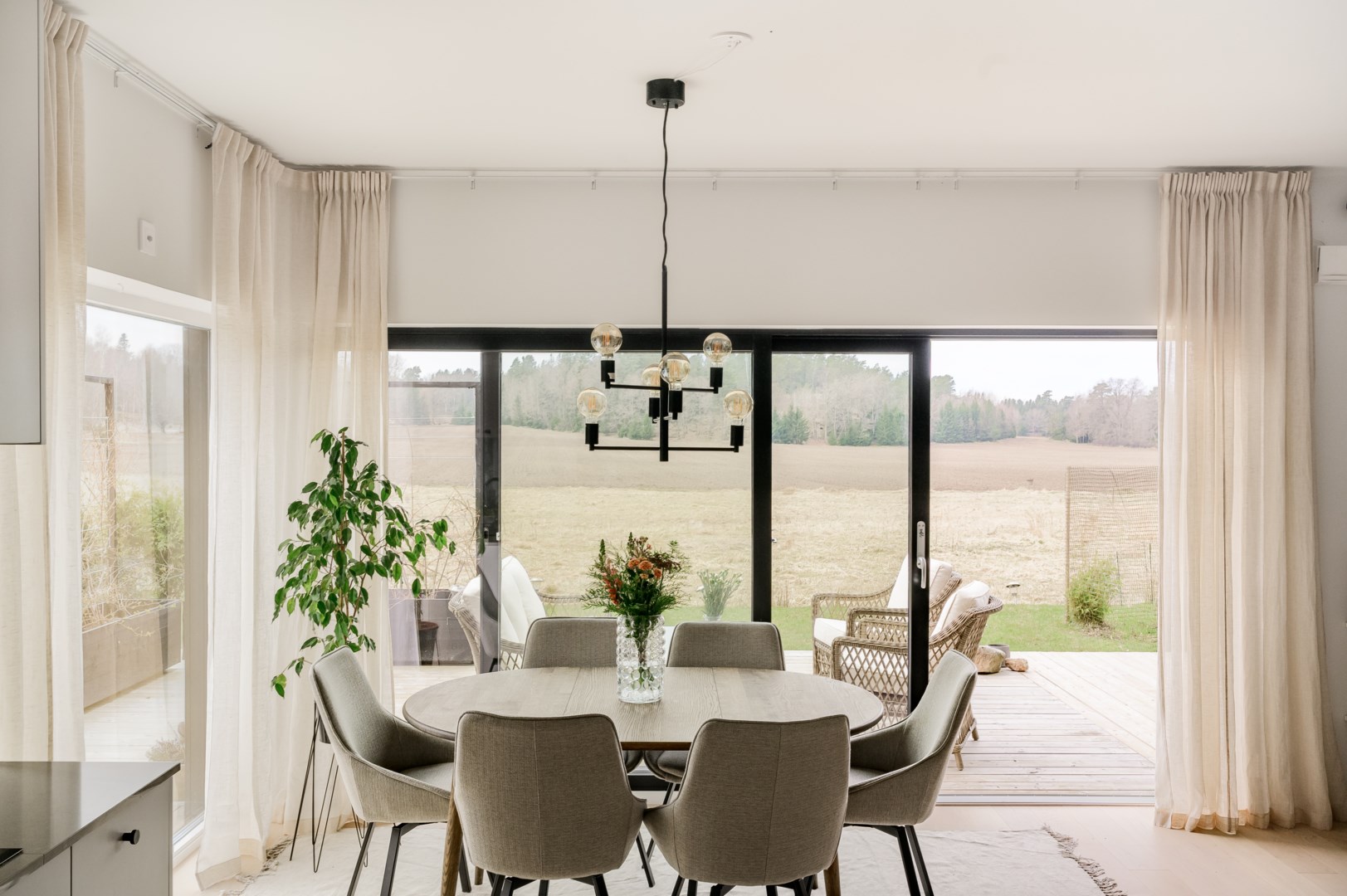 Bostadsbild från Räfsevägen 13, Såld i Sund/Buskviken, Värmdö