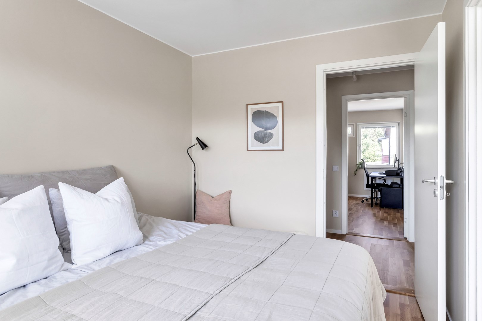 Bostadsbild från Morgonvägen 2, Såld i Storvreta, Uppsala