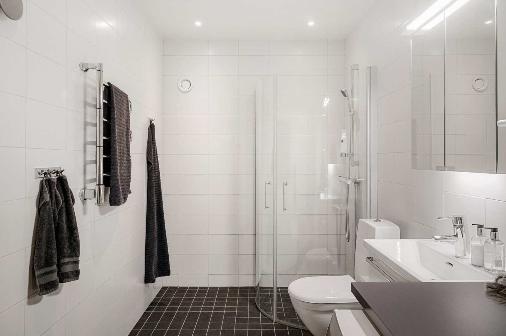 Bostadsbild från Tollare kaj 8, Såld i Tollare, Nacka