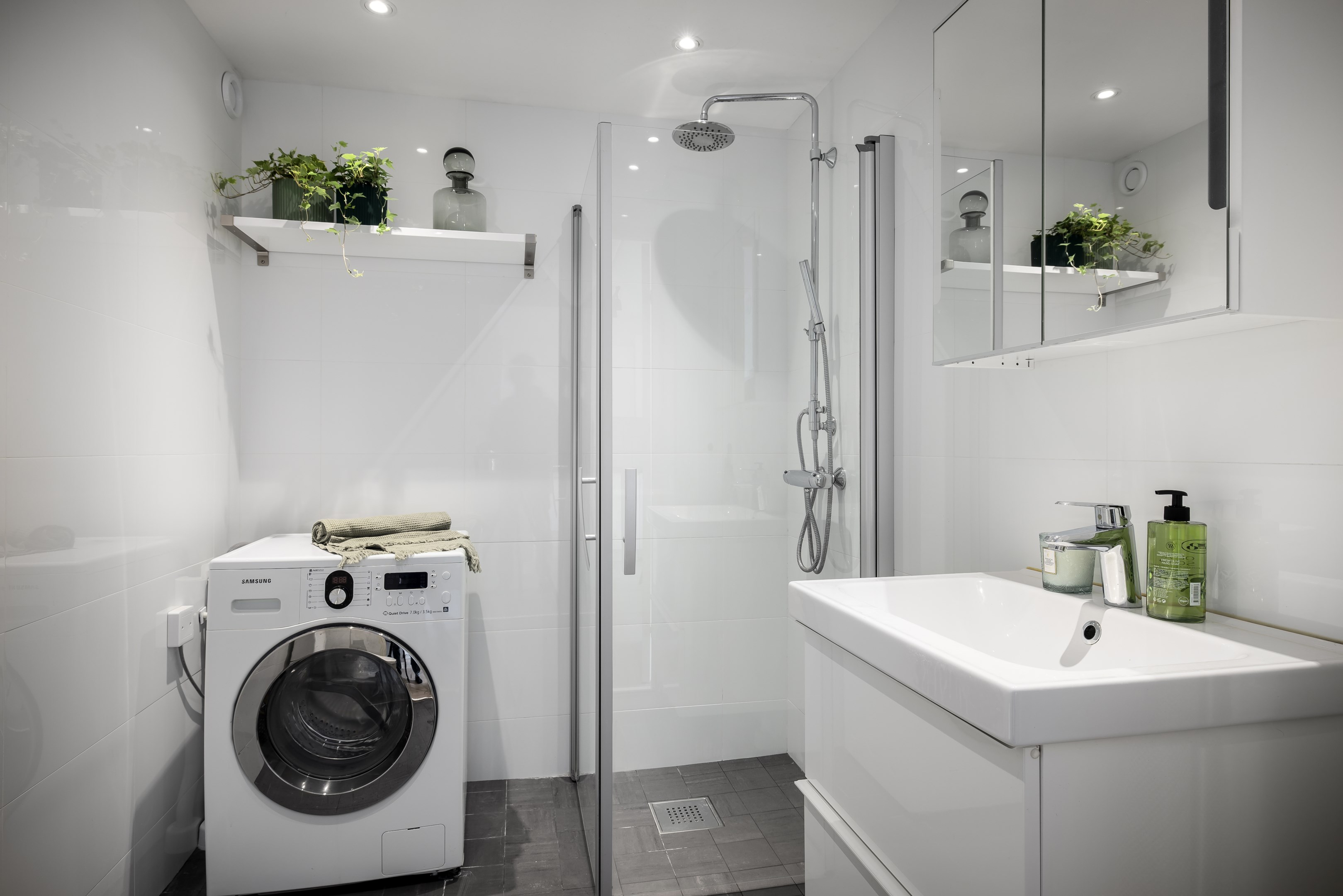 Bostadsbild från Tranvägen 13, 2 tr, Såld i Saltängen, Nacka