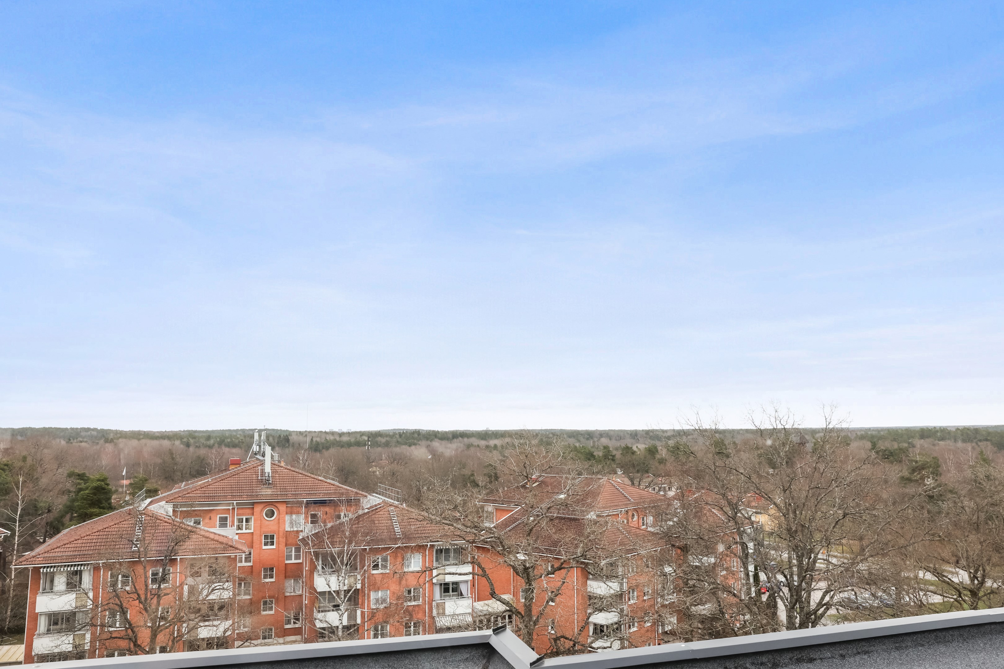 Bostadsbild från Sköndalsvägen 106, Såld i Skarpnäck, Stockholm