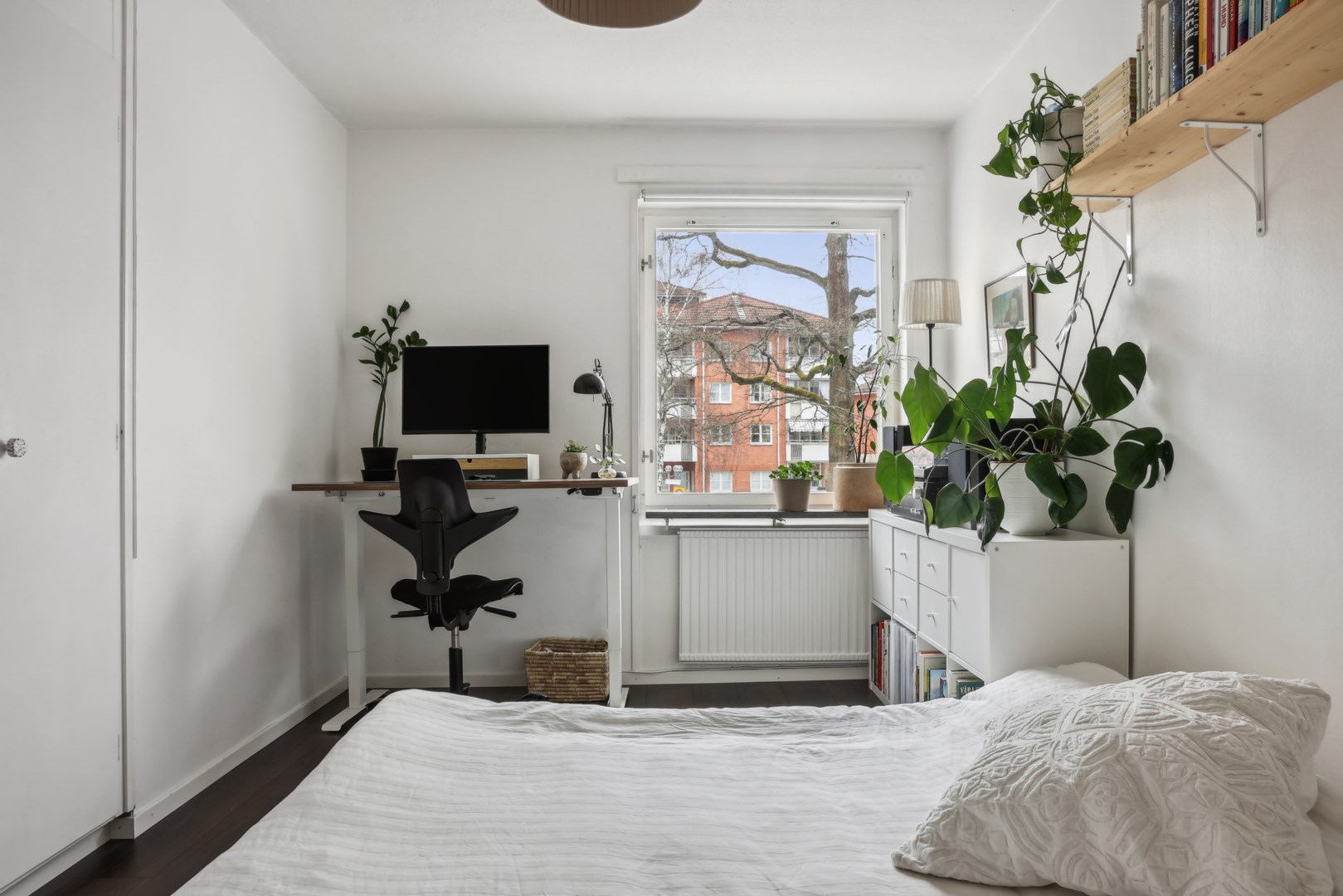 Bostadsbild från Sköndalsvägen 106, Såld i Skarpnäck, Stockholm