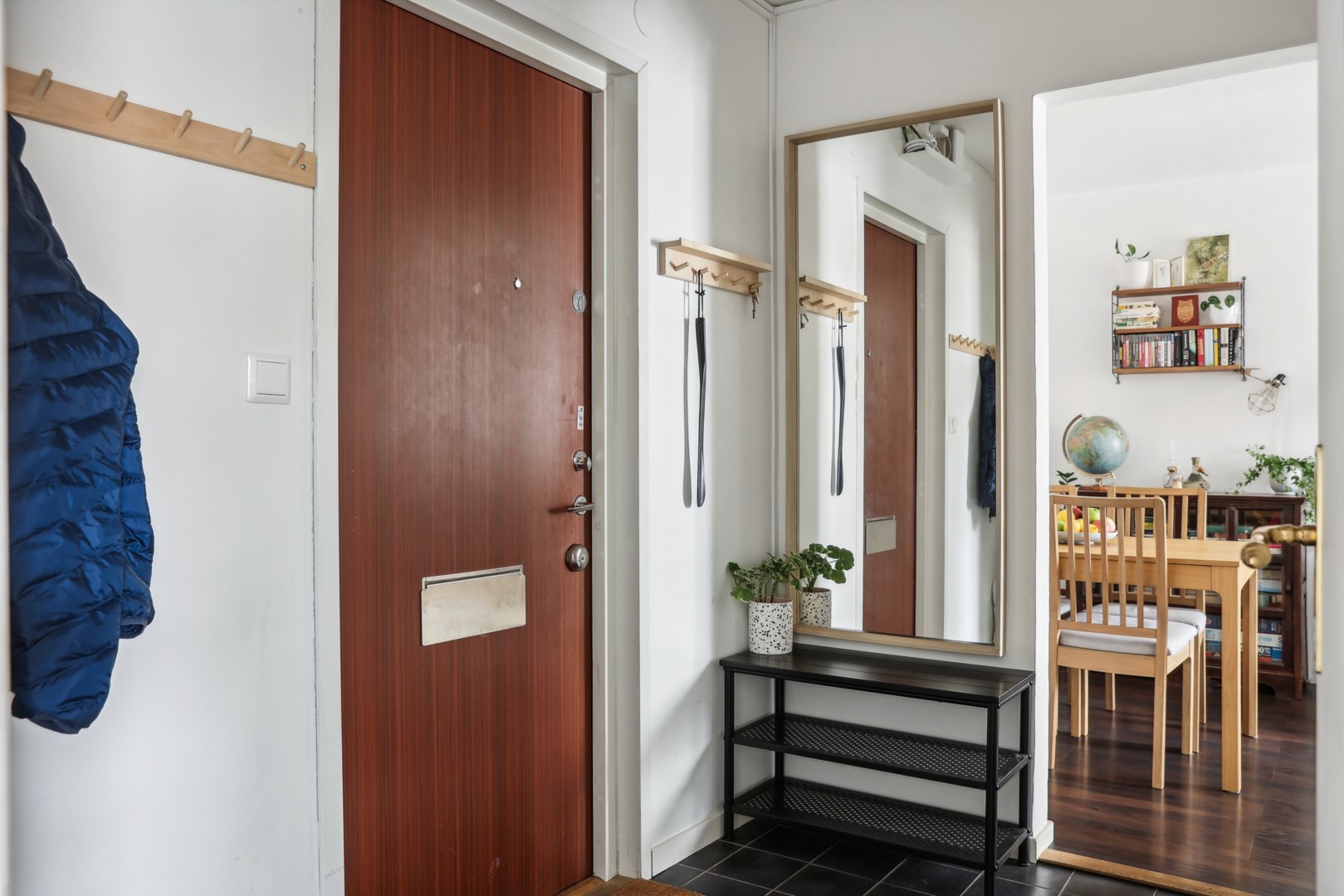 Bostadsbild från Sköndalsvägen 106, Såld i Skarpnäck, Stockholm