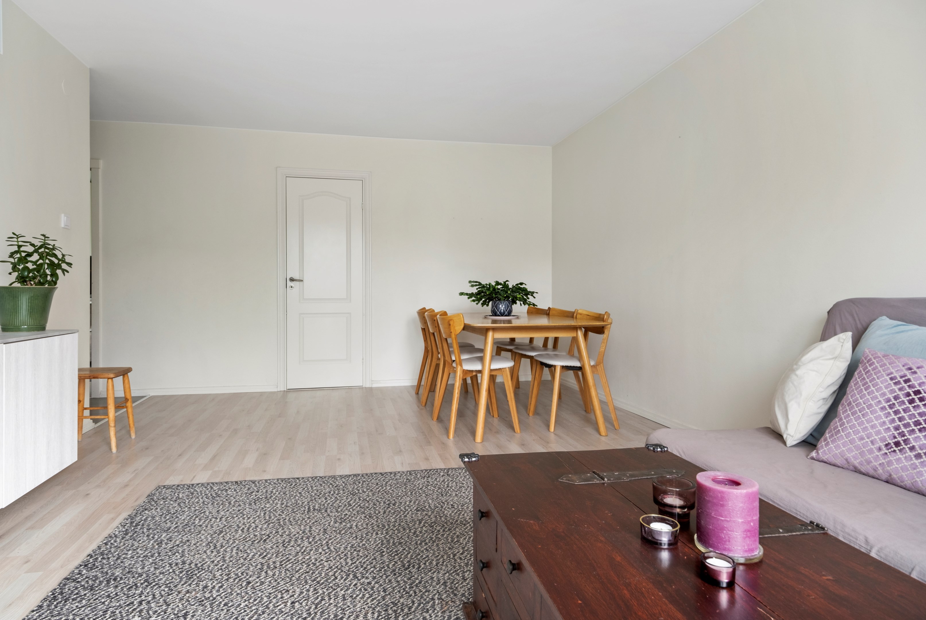 Bostadsbild från Sjösavägen 15, vån 2, Såld i Bandhagen, Stockholm