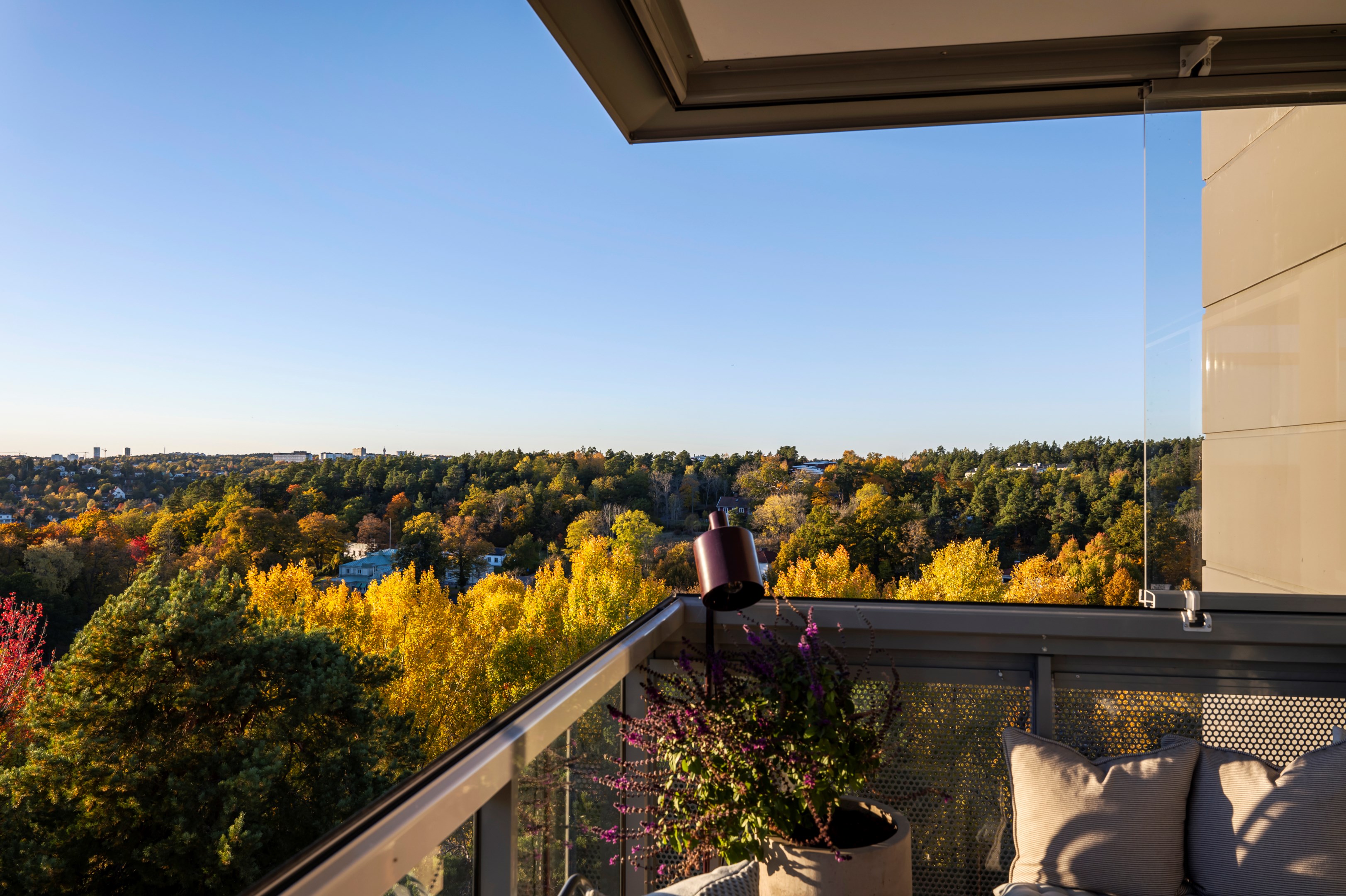 Bostadsbild från Tollarevägen 26, 4 tr, Såld i Tollare, Nacka