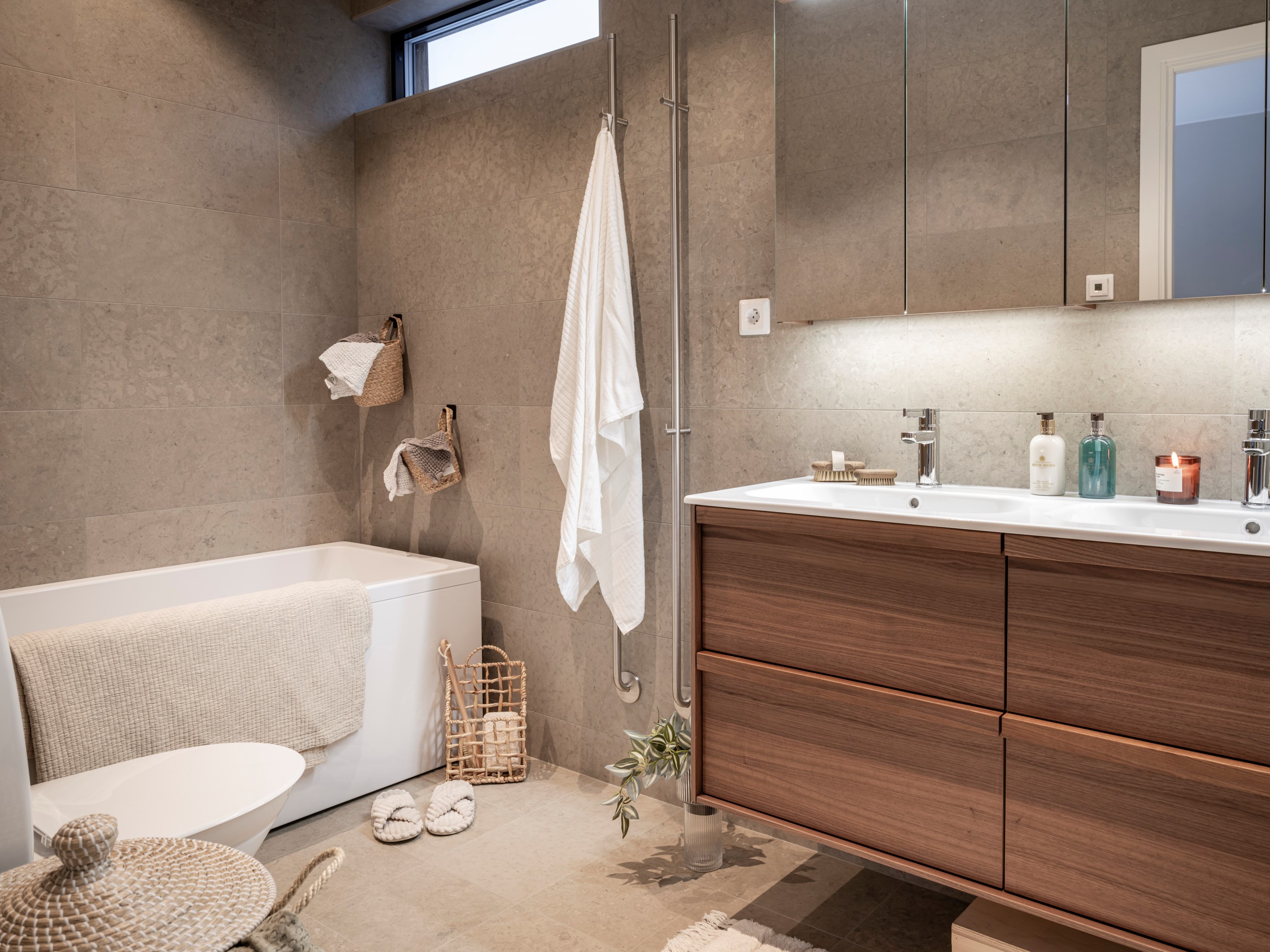 Bostadsbild från Åbroddsvägen 33C, parhus 4, Såld i Kummelnäs, Nacka