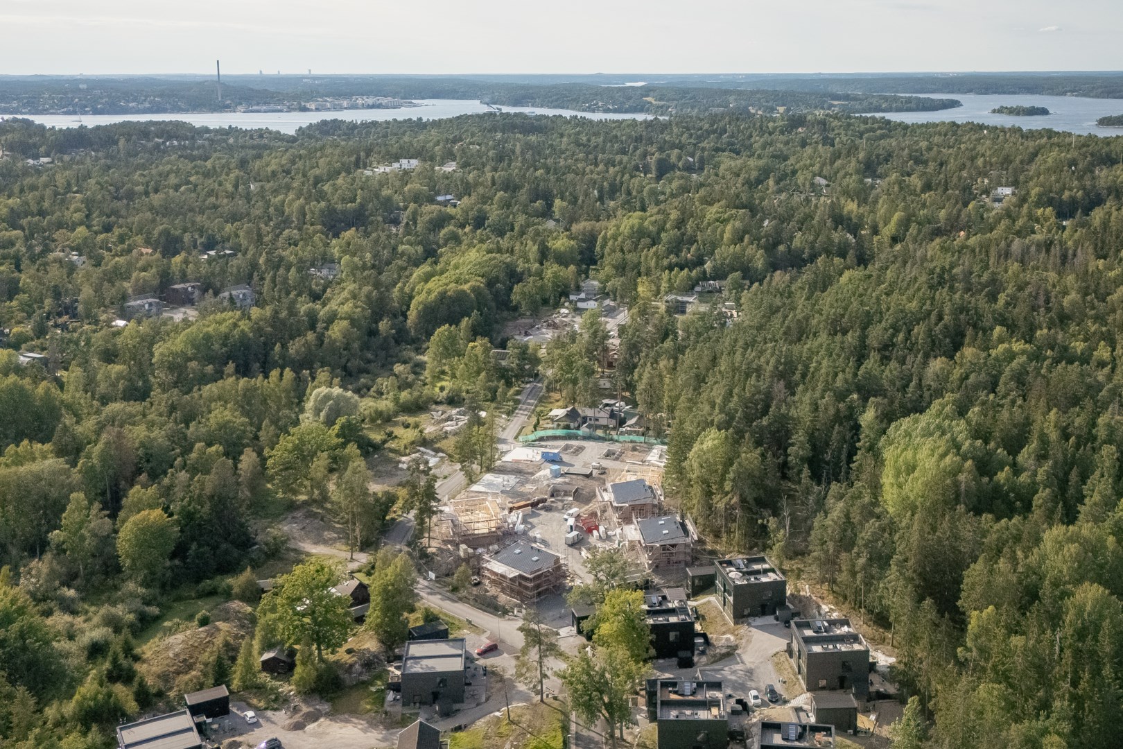 Bostadsbild från Åbroddsvägen 29A, minivilla 24, Såld i Kummelnäs, Nacka