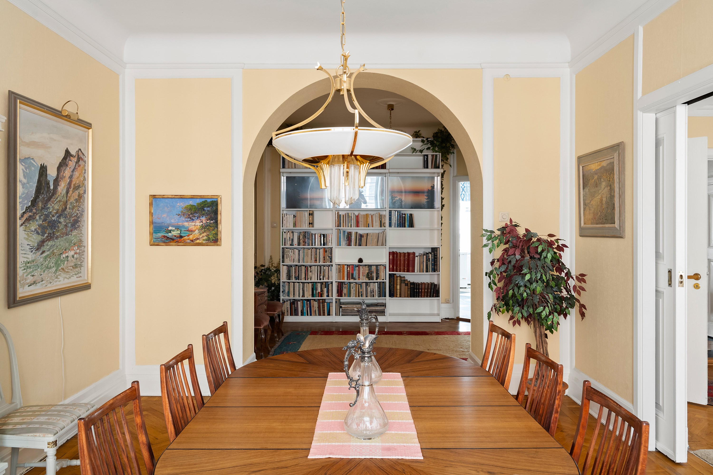 Bostadsbild från Karlavägen 28, Såld i Östermalm, Stockholm