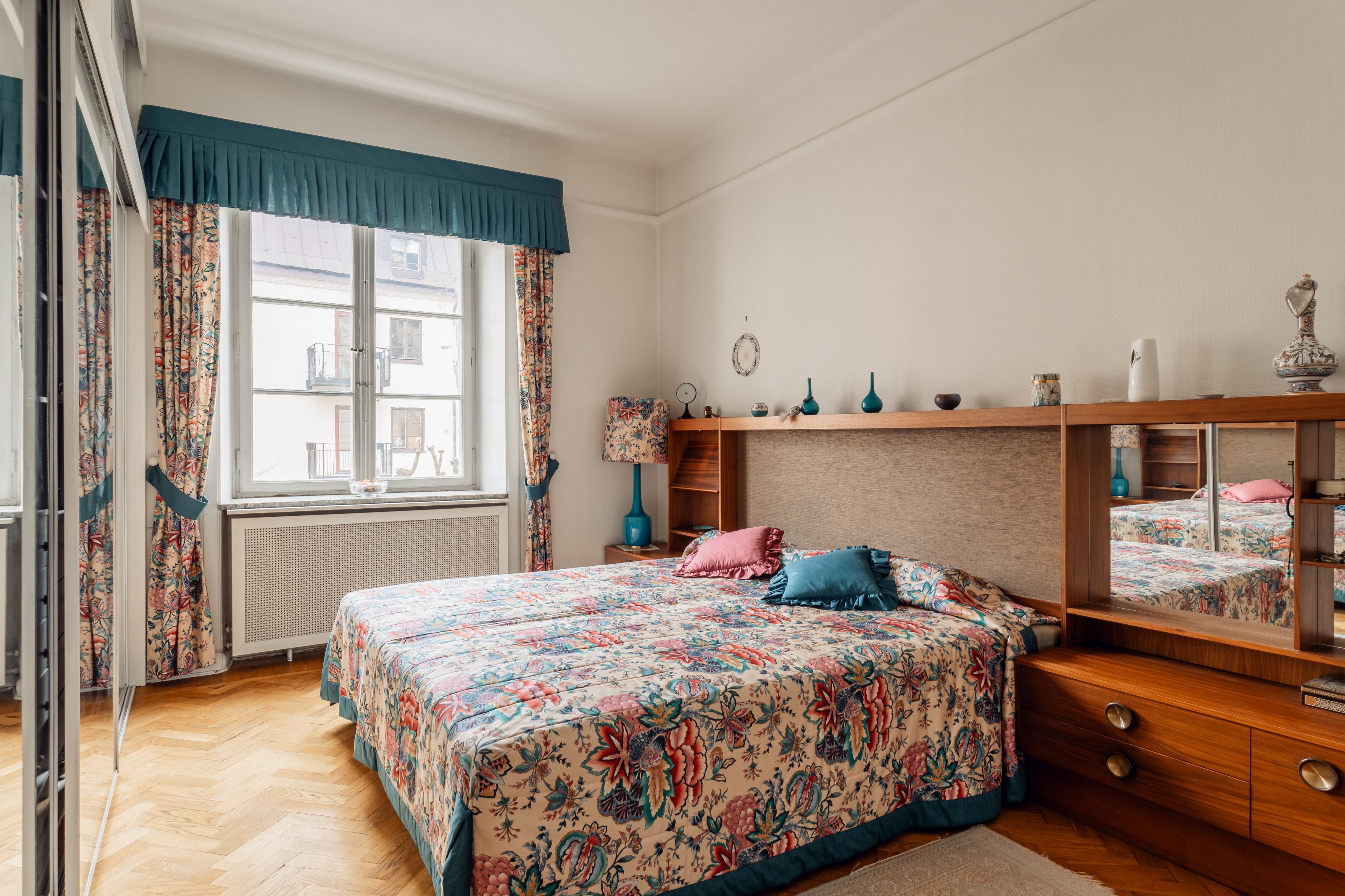 Bostadsbild från Karlavägen 28, Såld i Östermalm, Stockholm