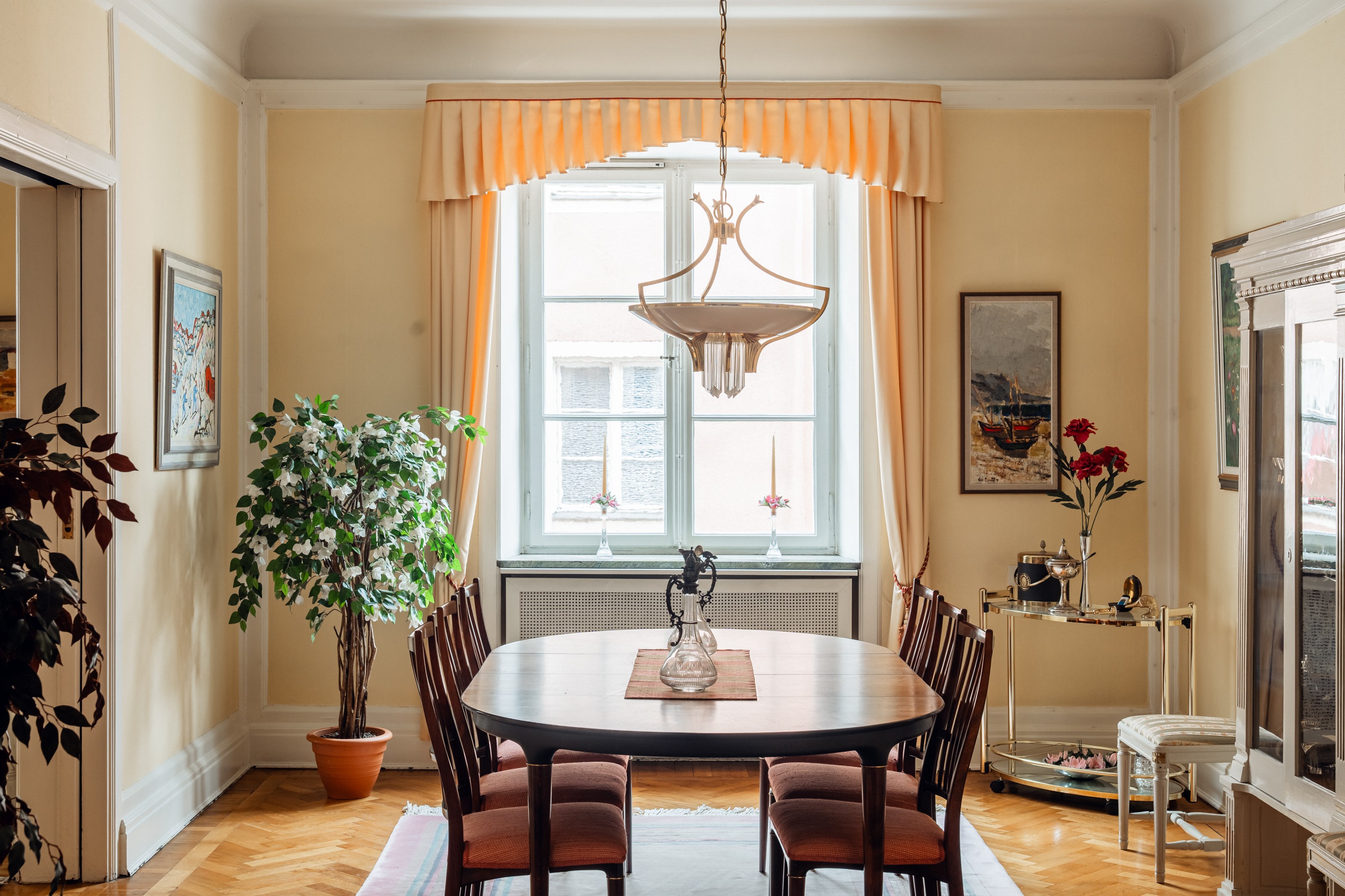 Bostadsbild från Karlavägen 28, Såld i Östermalm, Stockholm