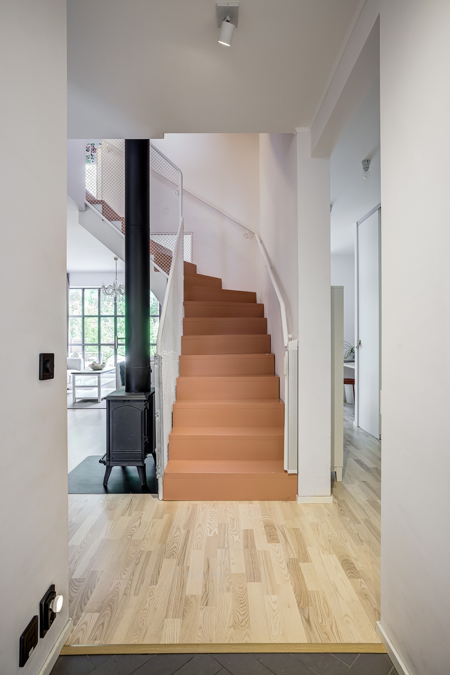 Bostadsbild från Vikvägen 60, Såld i Vårdsätra, Uppsala