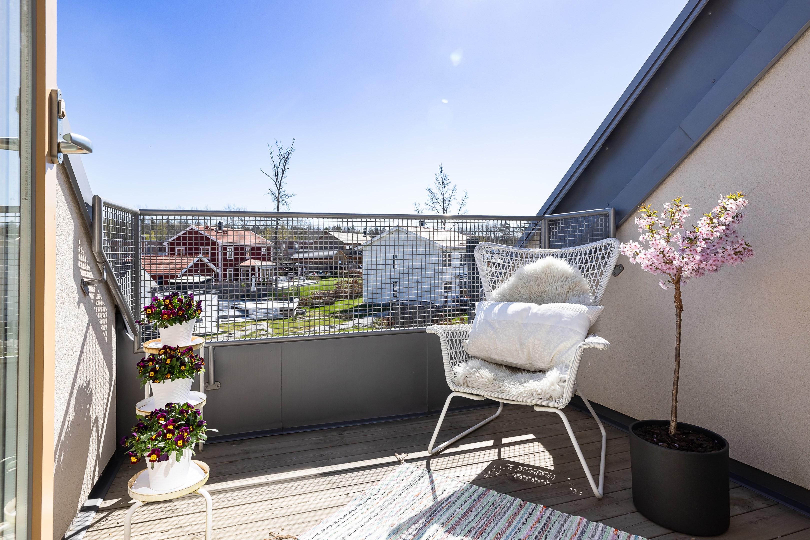 Bostadsbild från Vikvägen 60, Såld i Vårdsätra, Uppsala