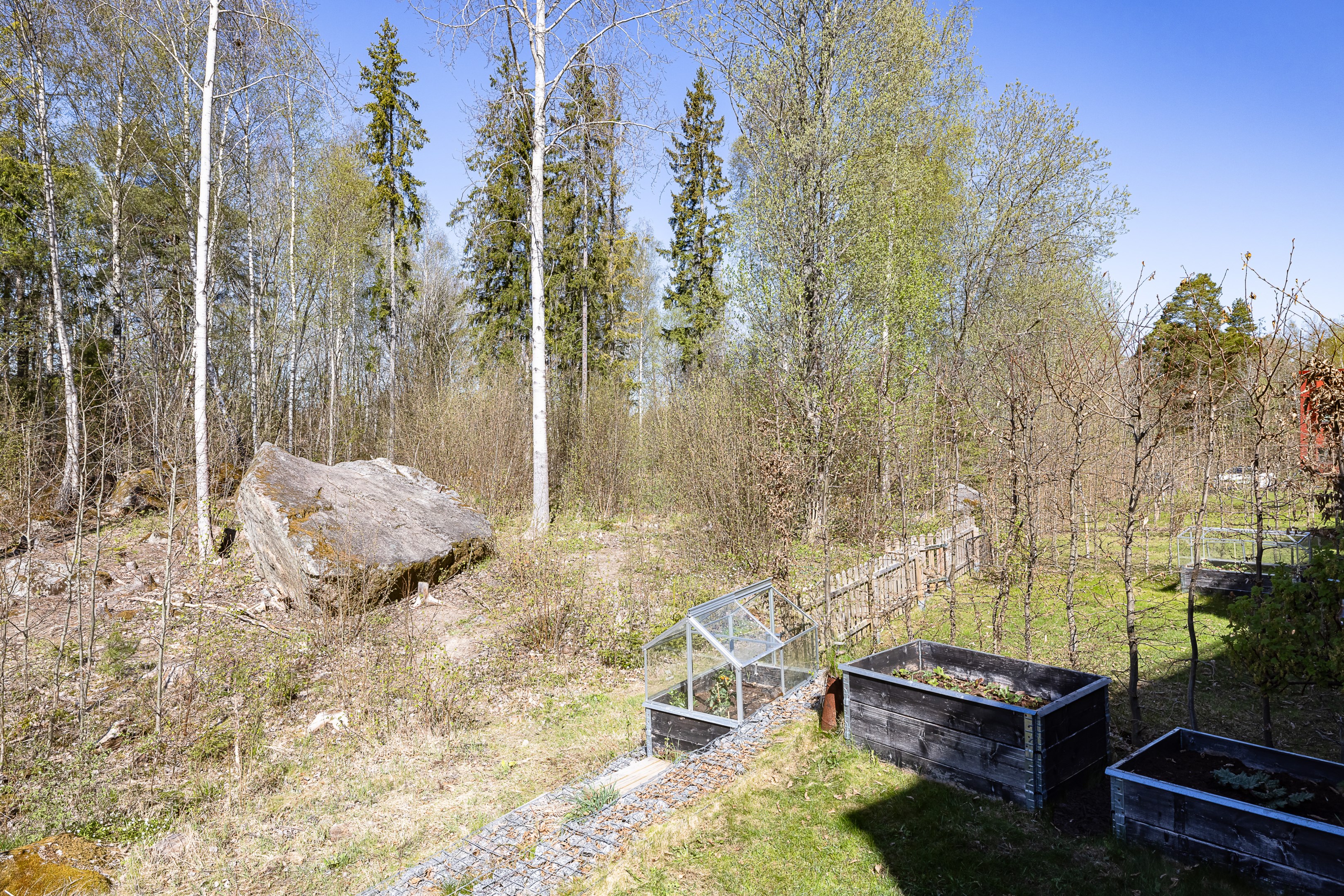 Bostadsbild från Vikvägen 60, Såld i Vårdsätra, Uppsala