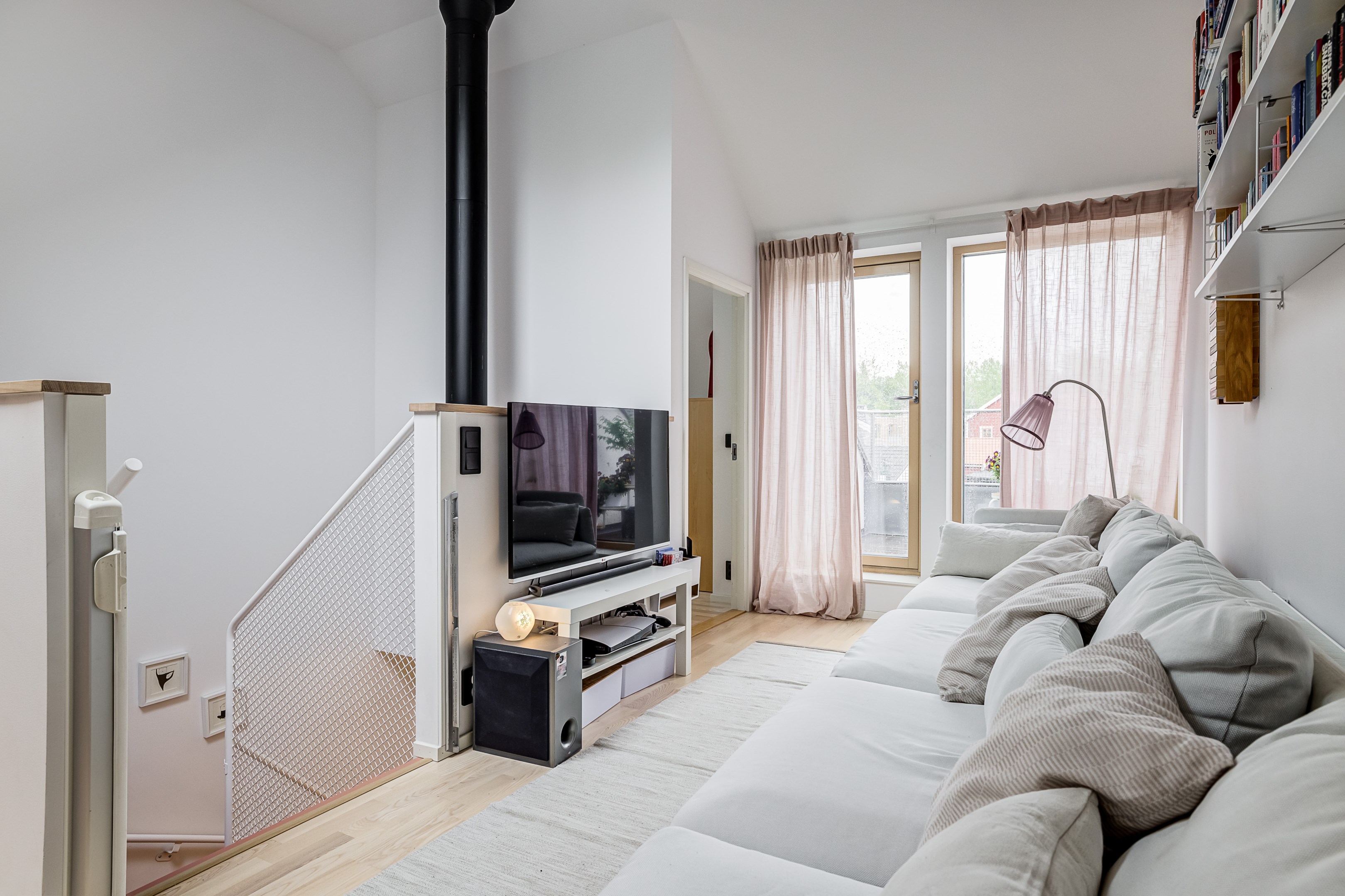 Bostadsbild från Vikvägen 60, Såld i Vårdsätra, Uppsala