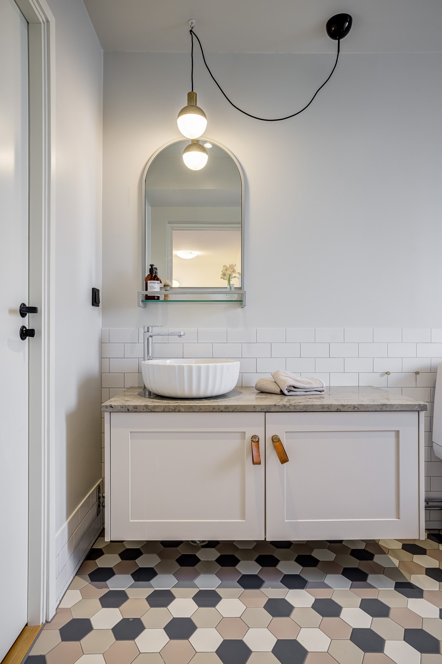 Bostadsbild från Vikvägen 60, Såld i Vårdsätra, Uppsala