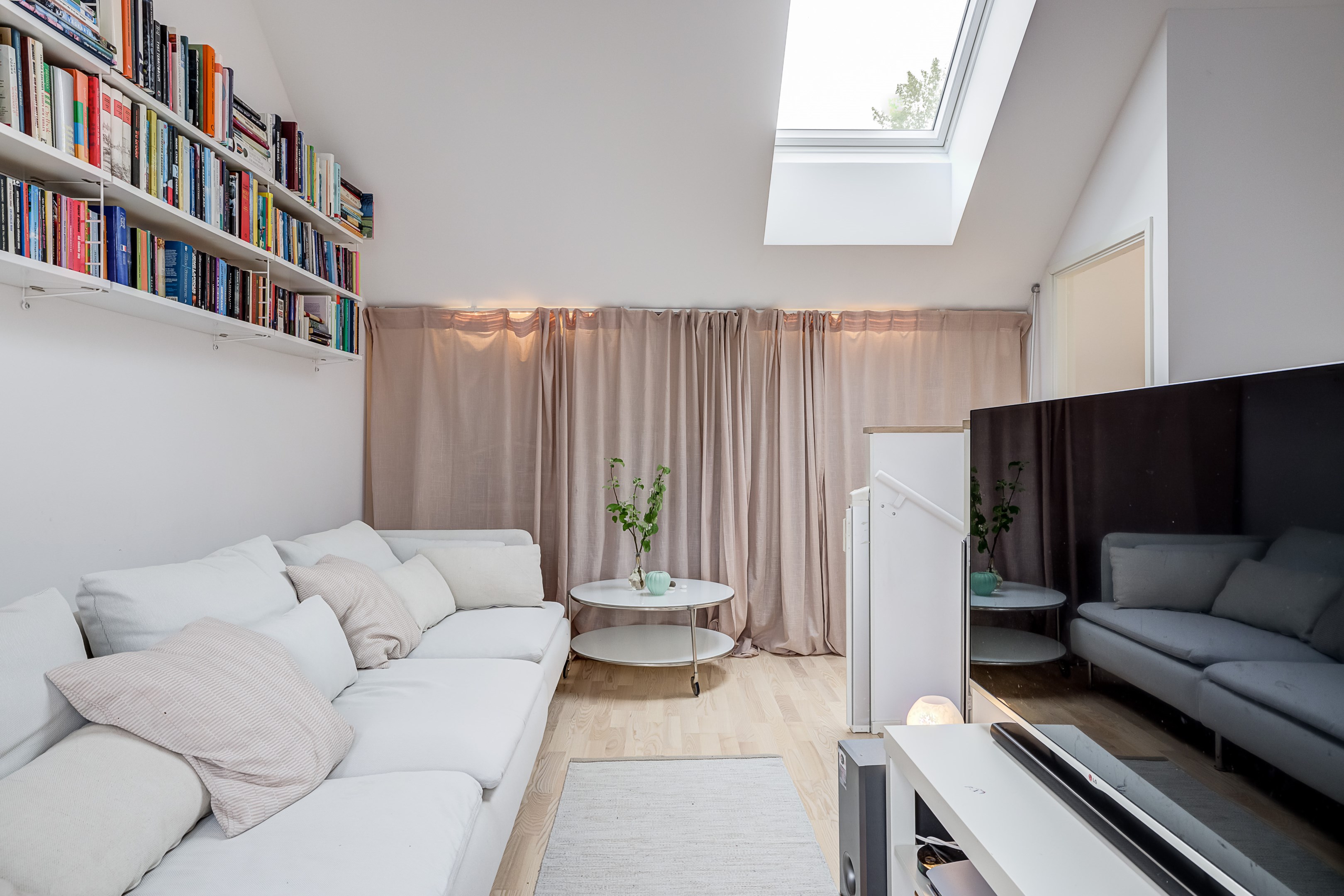 Bostadsbild från Vikvägen 60, Såld i Vårdsätra, Uppsala