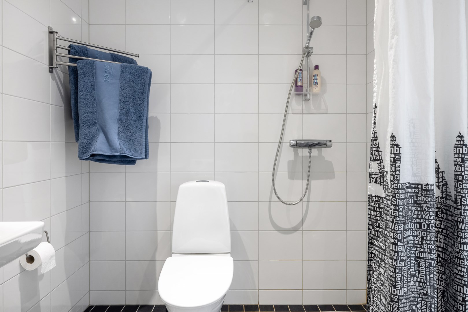 Bostadsbild från Rosendalsvägen 12, Såld i Rosendal, Uppsala