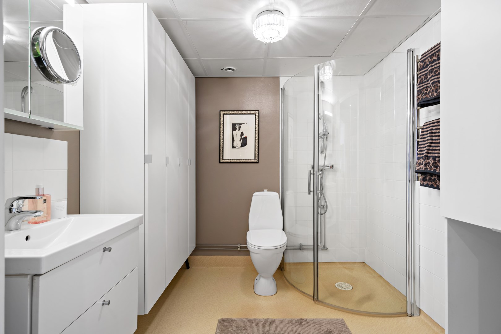 Bostadsbild från Centralvägen 20, Såld i Björknäs, Nacka