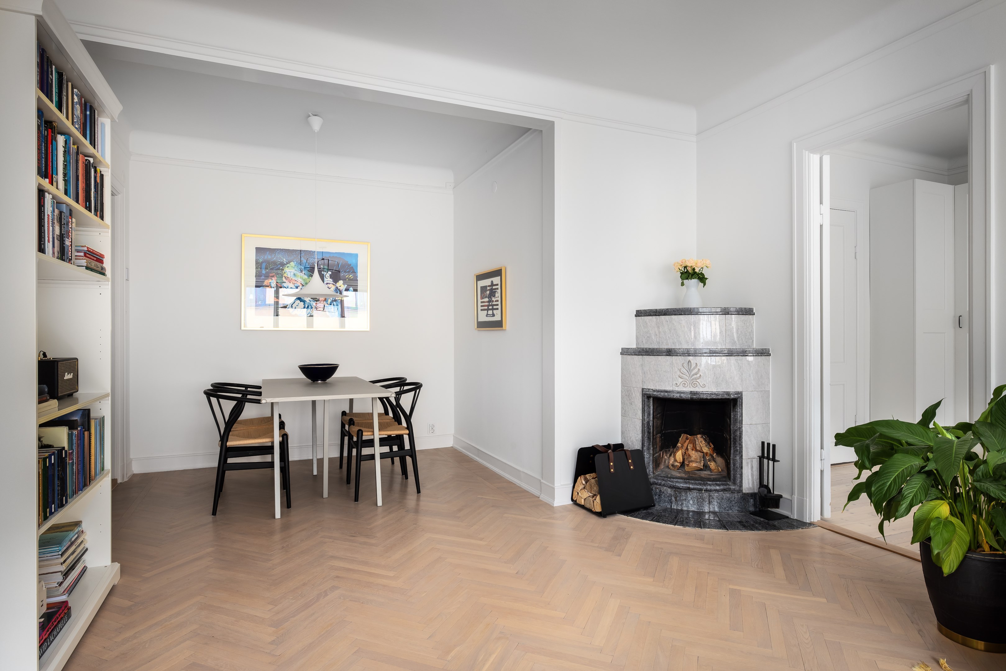 Bostadsbild från Hagagatan 4, Såld i Vasastan, Stockholm