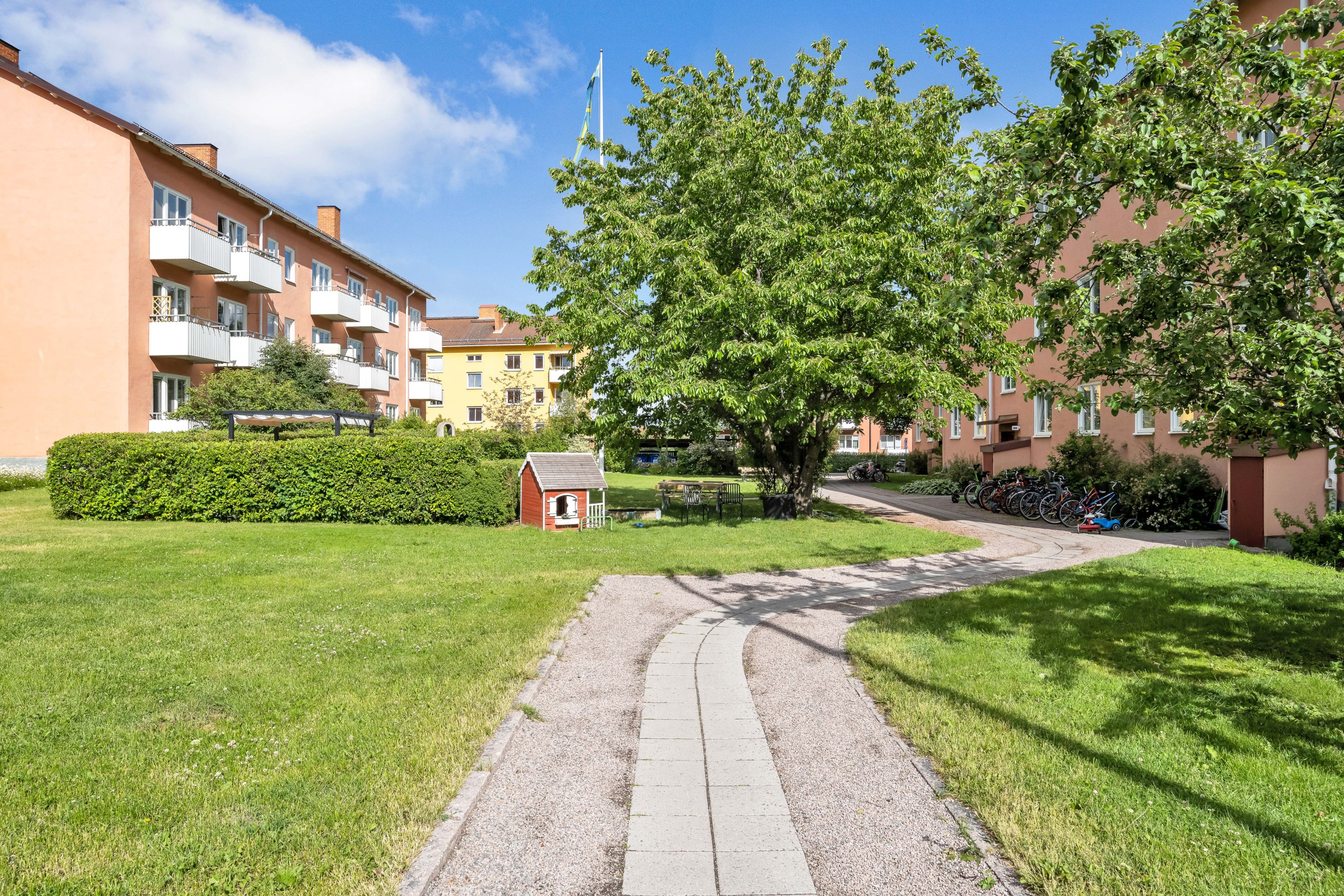 Bostadsbild från Svartbäcksgatan 101 C, Såld i Svartbäcken, Uppsala