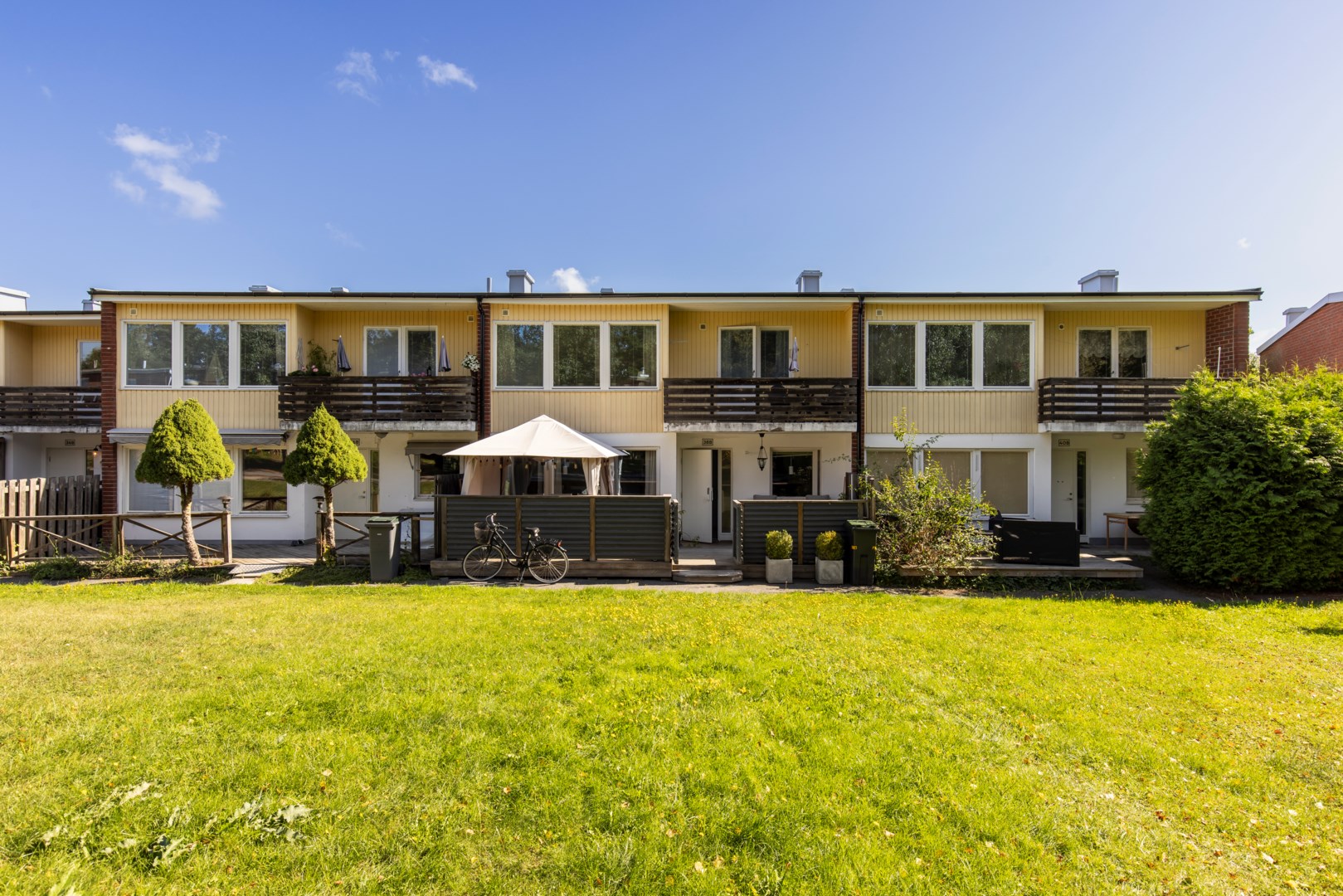 Bostadsbild från Hovvägen 38B, Såld i Hästhagen, Värmdö