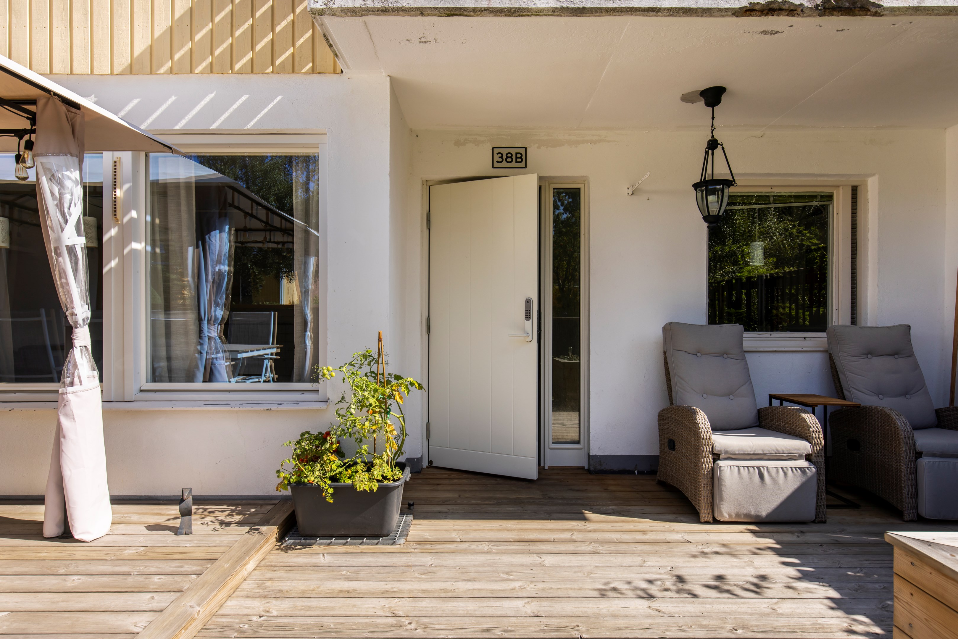 Bostadsbild från Hovvägen 38B, Såld i Hästhagen, Värmdö