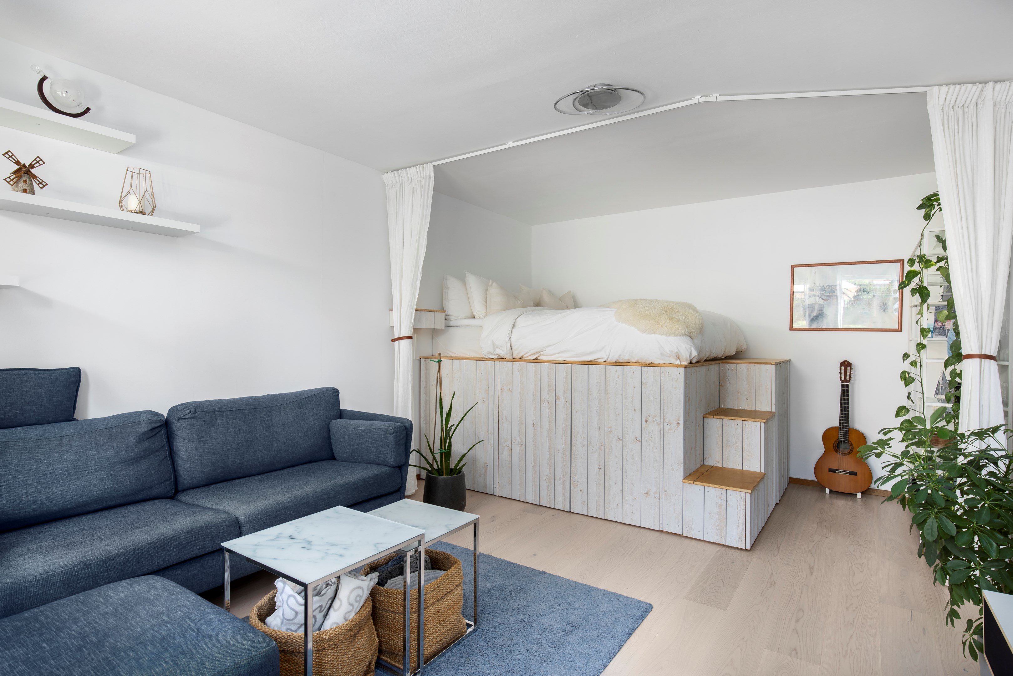 Bostadsbild från Hovvägen 38B, Såld i Hästhagen, Värmdö