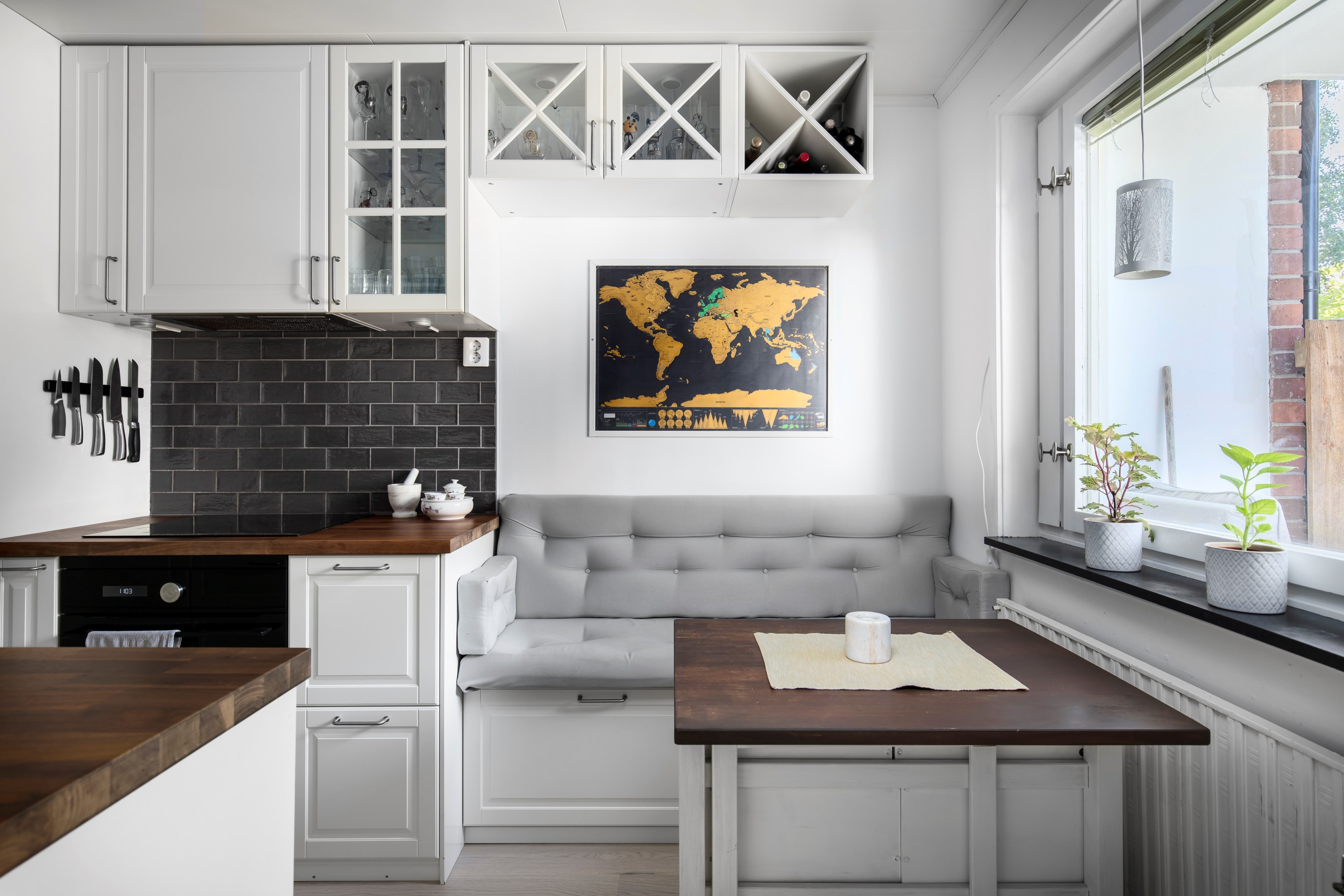 Bostadsbild från Hovvägen 38B, Såld i Hästhagen, Värmdö