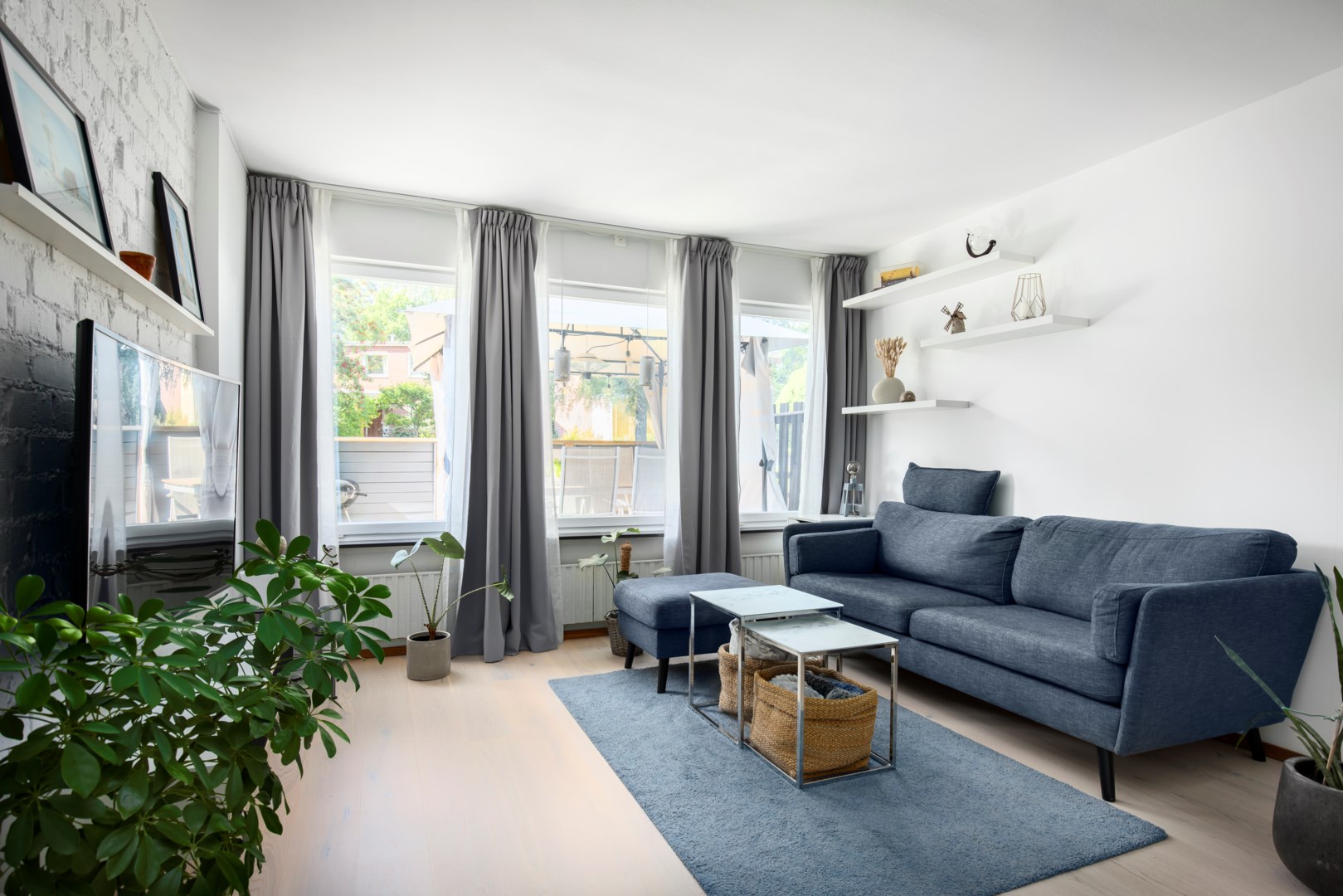 Bostadsbild från Hovvägen 38B, Såld i Hästhagen, Värmdö