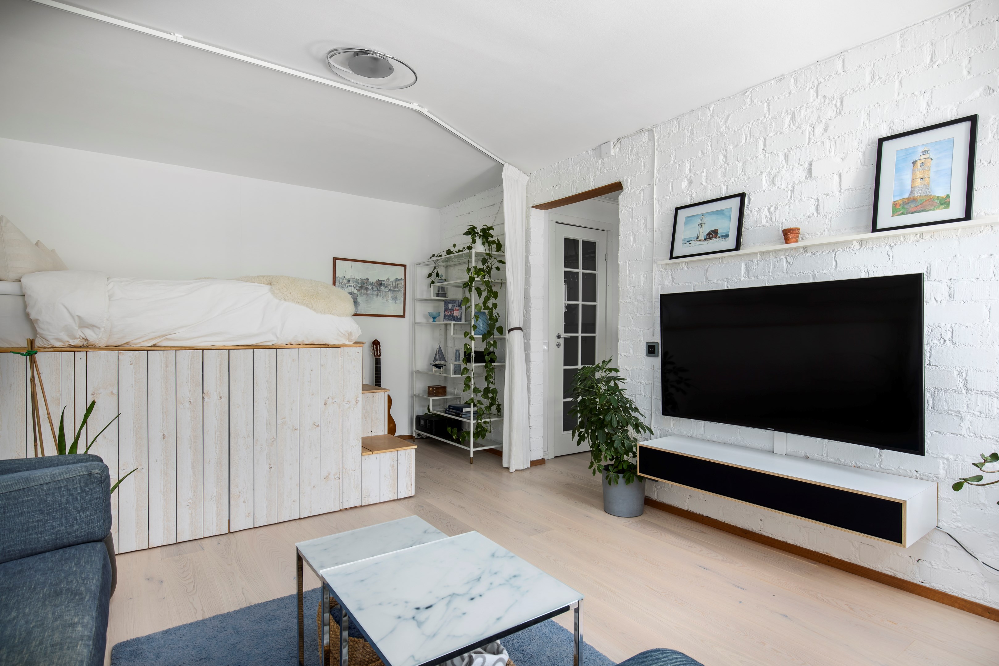 Bostadsbild från Hovvägen 38B, Såld i Hästhagen, Värmdö