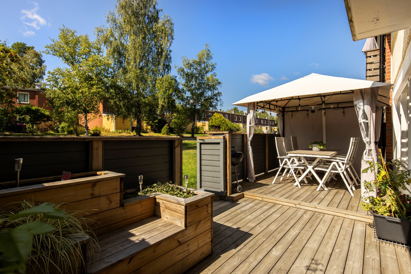 Bostadsbild från Hovvägen 38B, Såld i Hästhagen, Värmdö