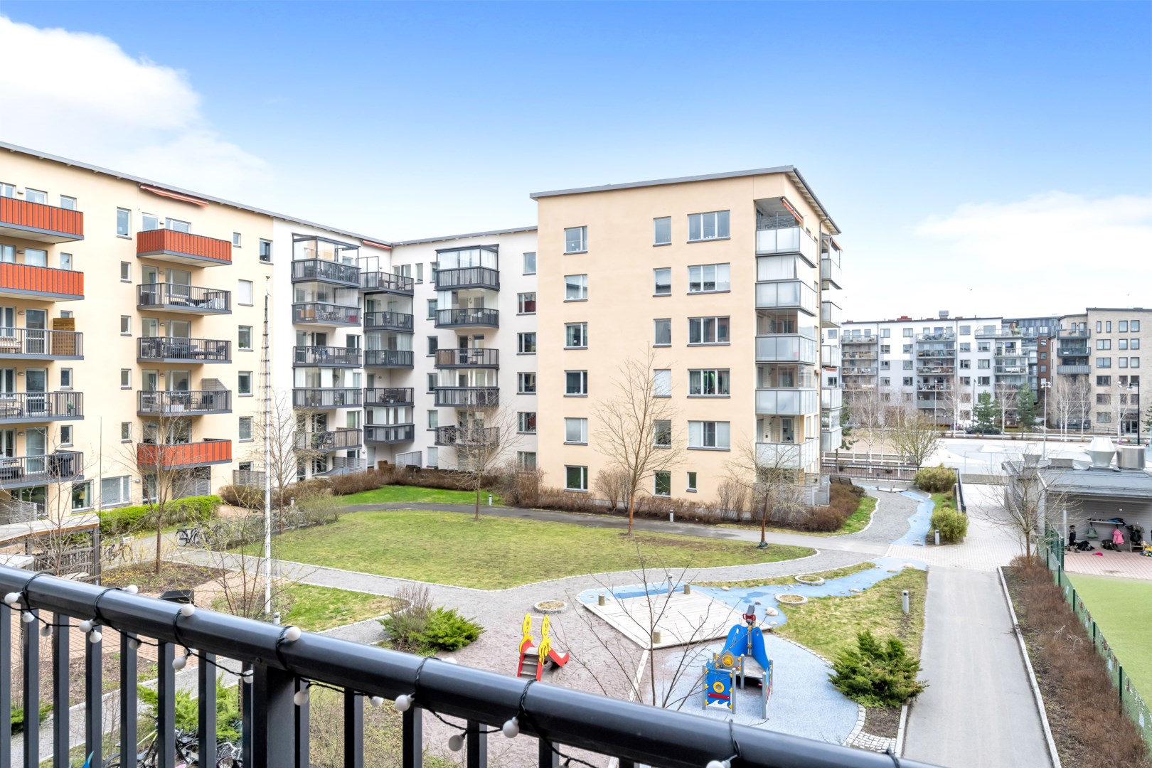 Bostadsbild från Tullgarnsgatan 20, Såld i Kungsängen, Uppsala