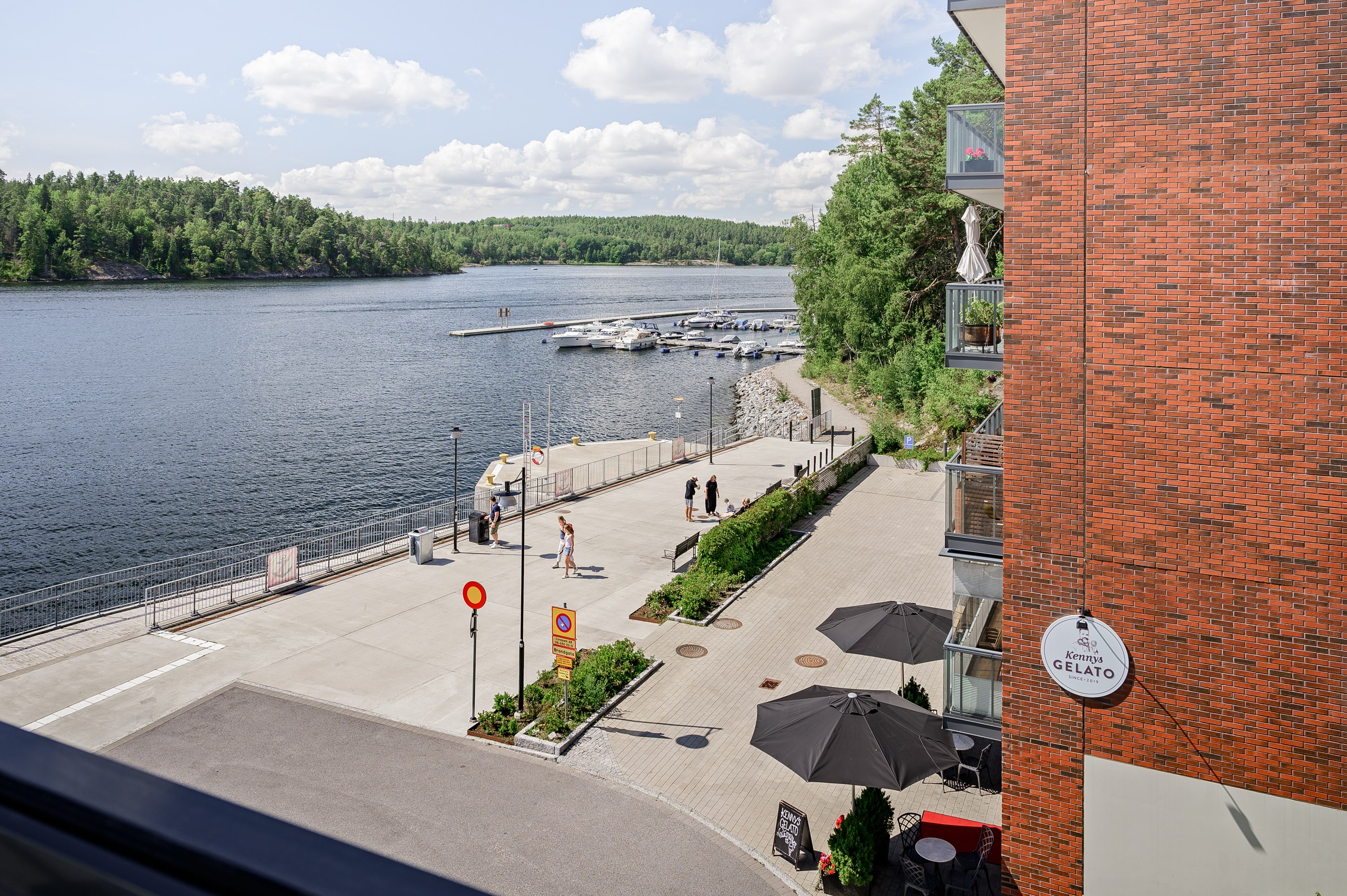 Bostadsbild från Tollare kaj 8, Till salu i Tollare, Nacka