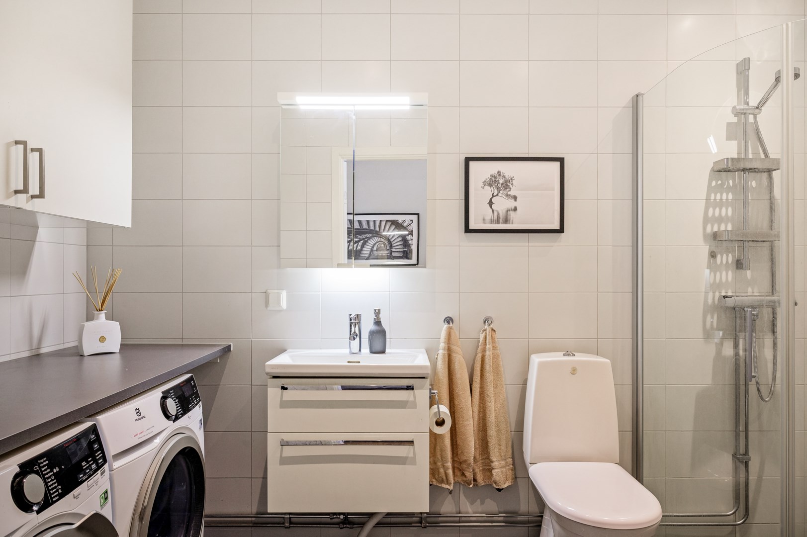 Bostadsbild från Tollare kaj 8, Till salu i Tollare, Nacka