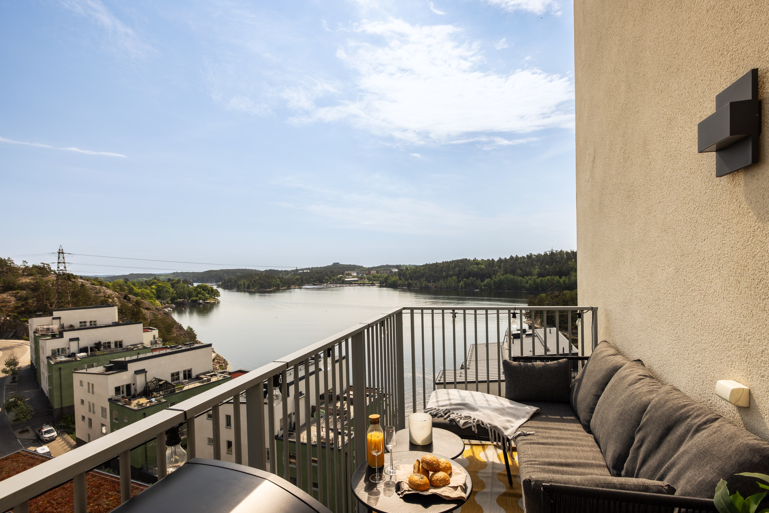 Bostadsbild från Tollareslingan 26, 12/12 tr, Såld i Tollare, Nacka