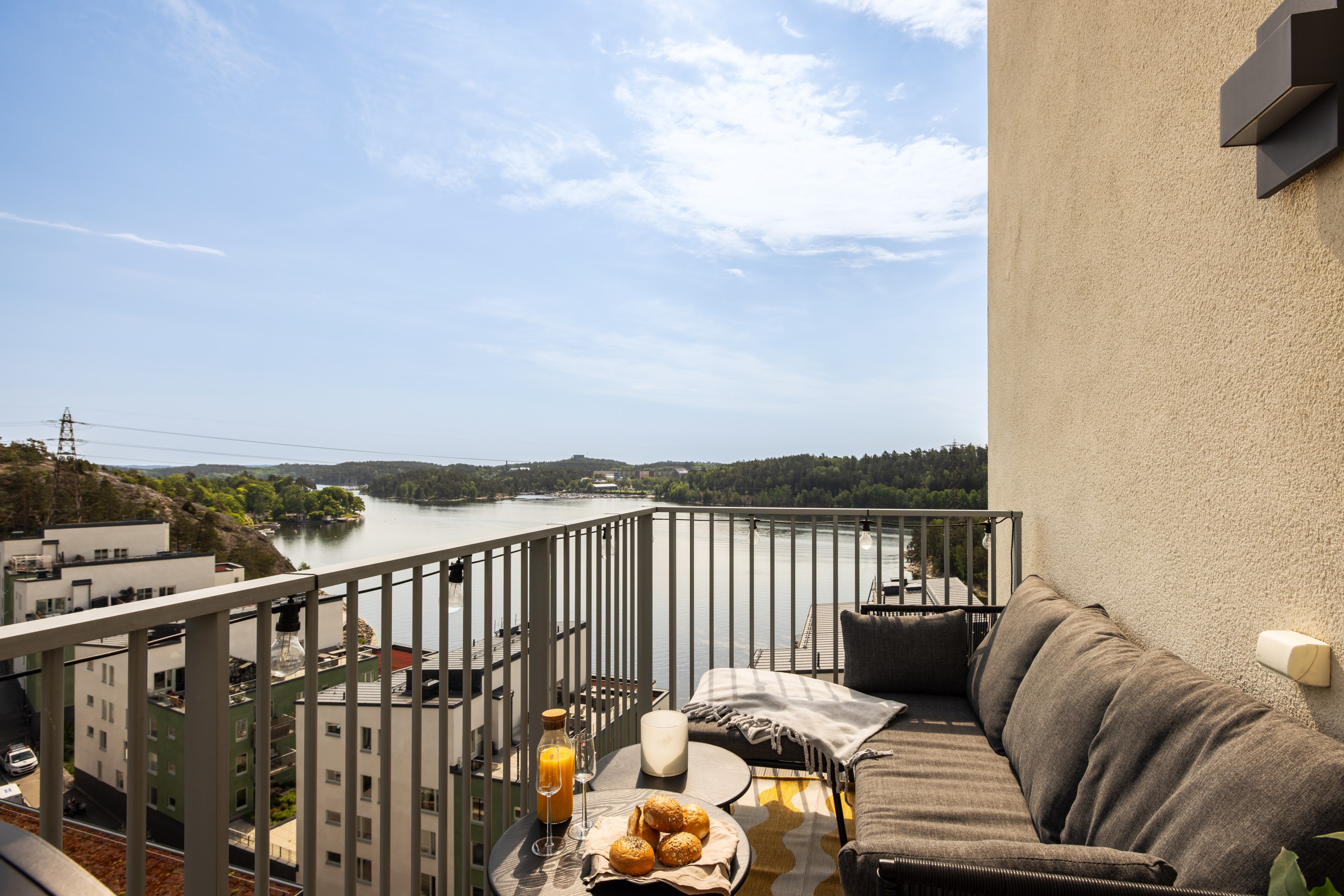 Bostadsbild från Tollareslingan 26, 12/12 tr, Såld i Tollare, Nacka