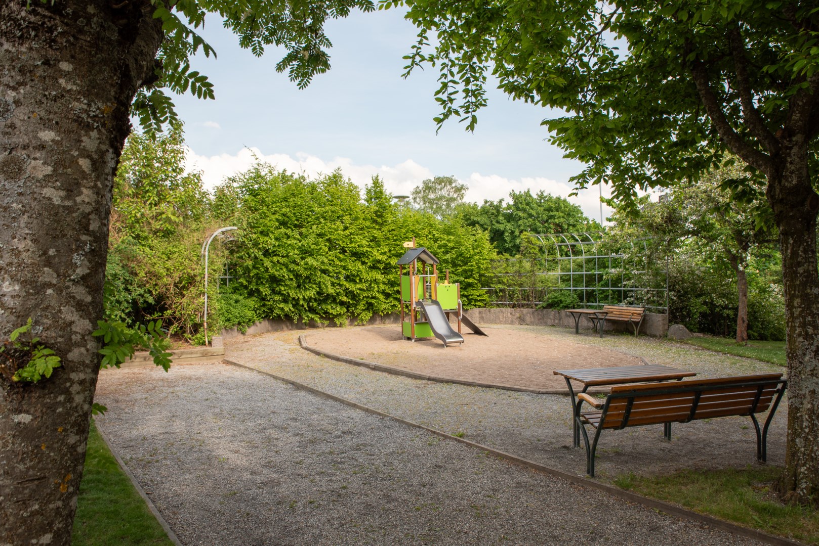 Bostadsbild från Sankta Ursulas väg 2AA, Såld i Blåsbo, Västerås