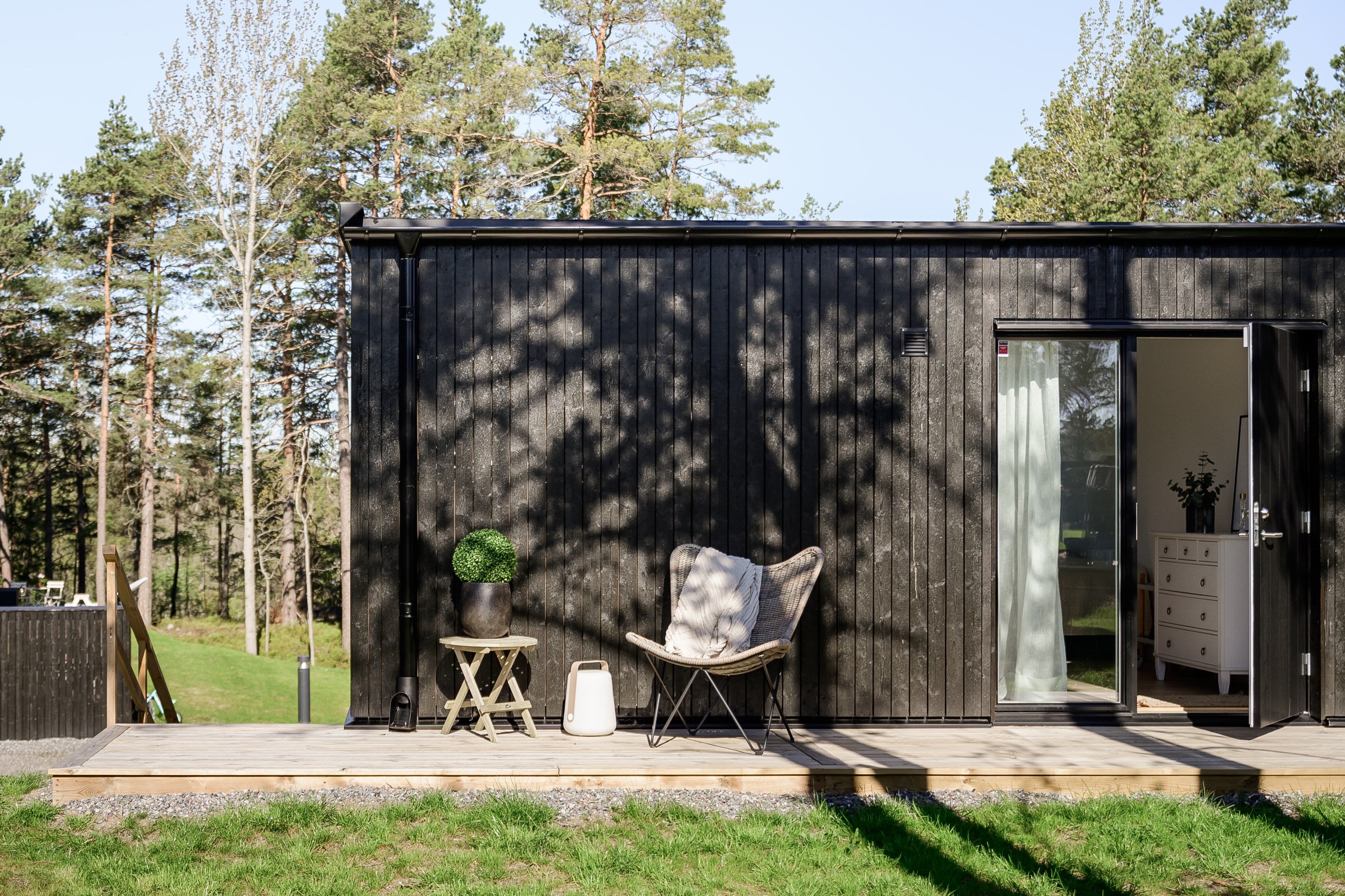 Bostadsbild från Tomtestigen 26, Såld i Korpholmen, Värmdö