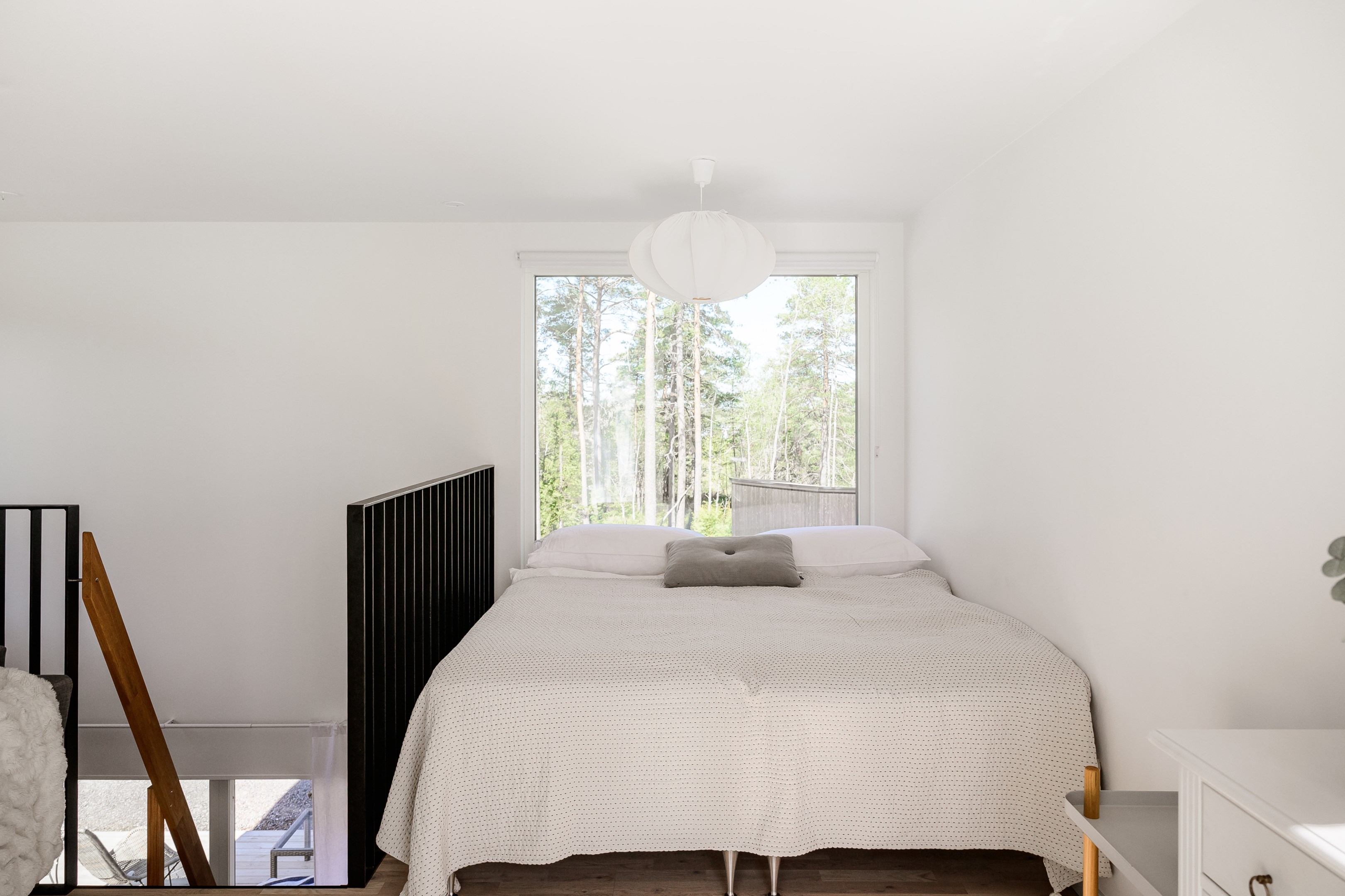 Bostadsbild från Tomtestigen 26, Såld i Korpholmen, Värmdö