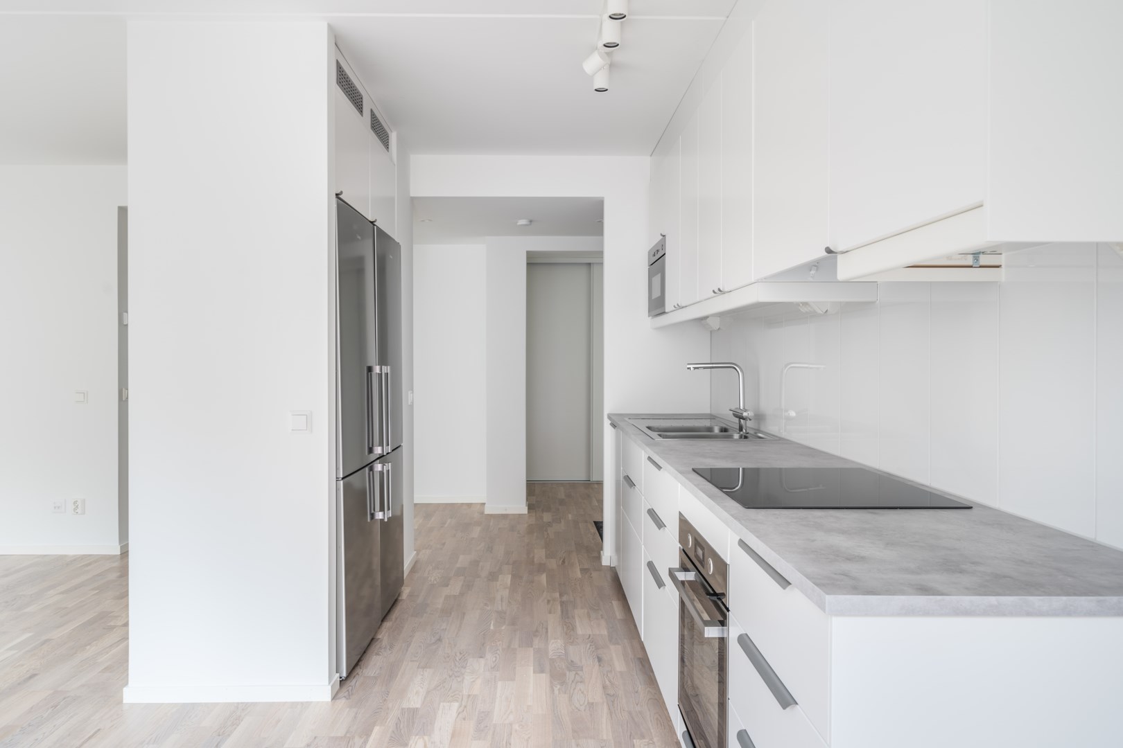 Bostadsbild från Slalomvägen 8, Såld i Väsjön, Sollentuna