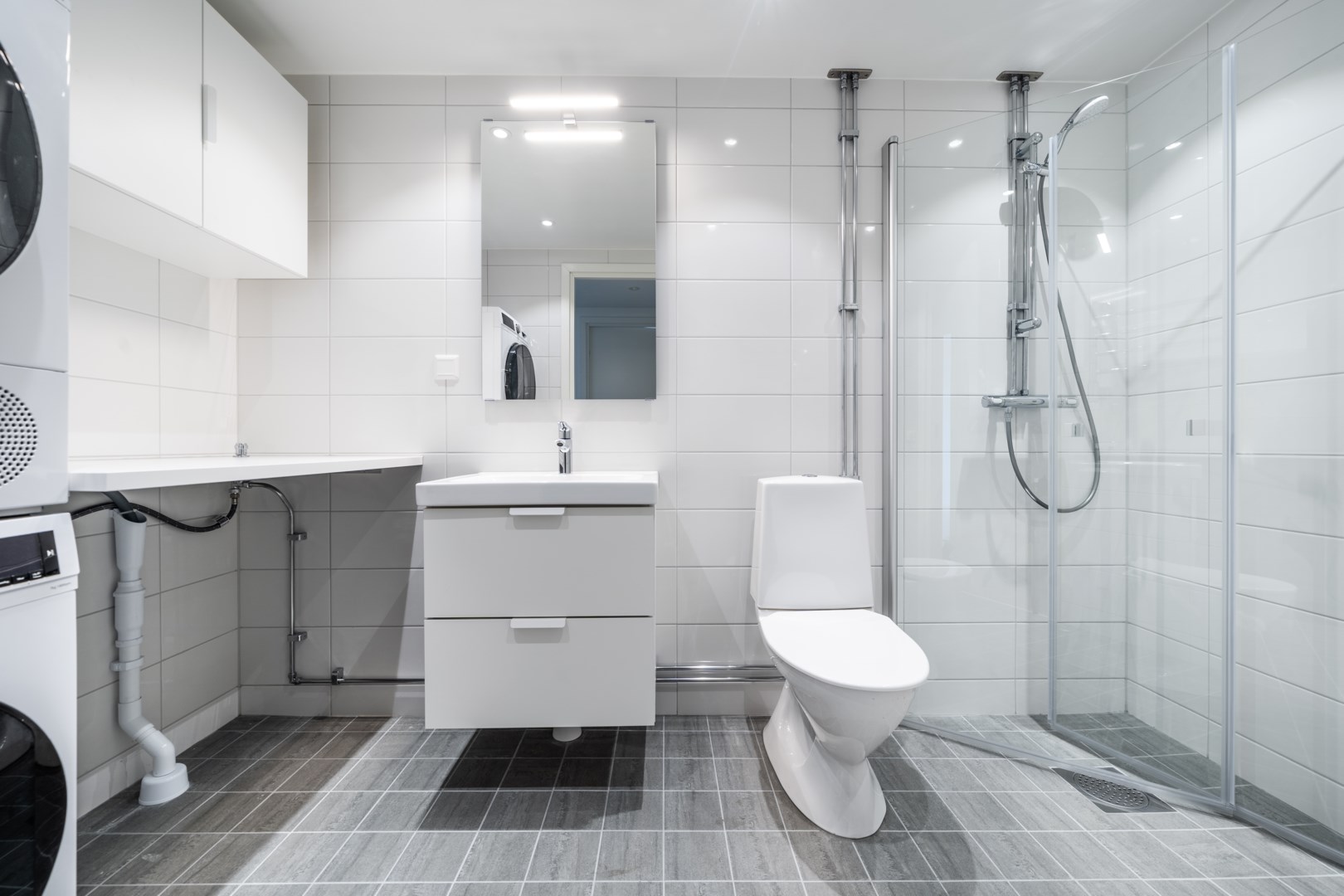 Bostadsbild från Slalomvägen 8, Såld i Väsjön, Sollentuna