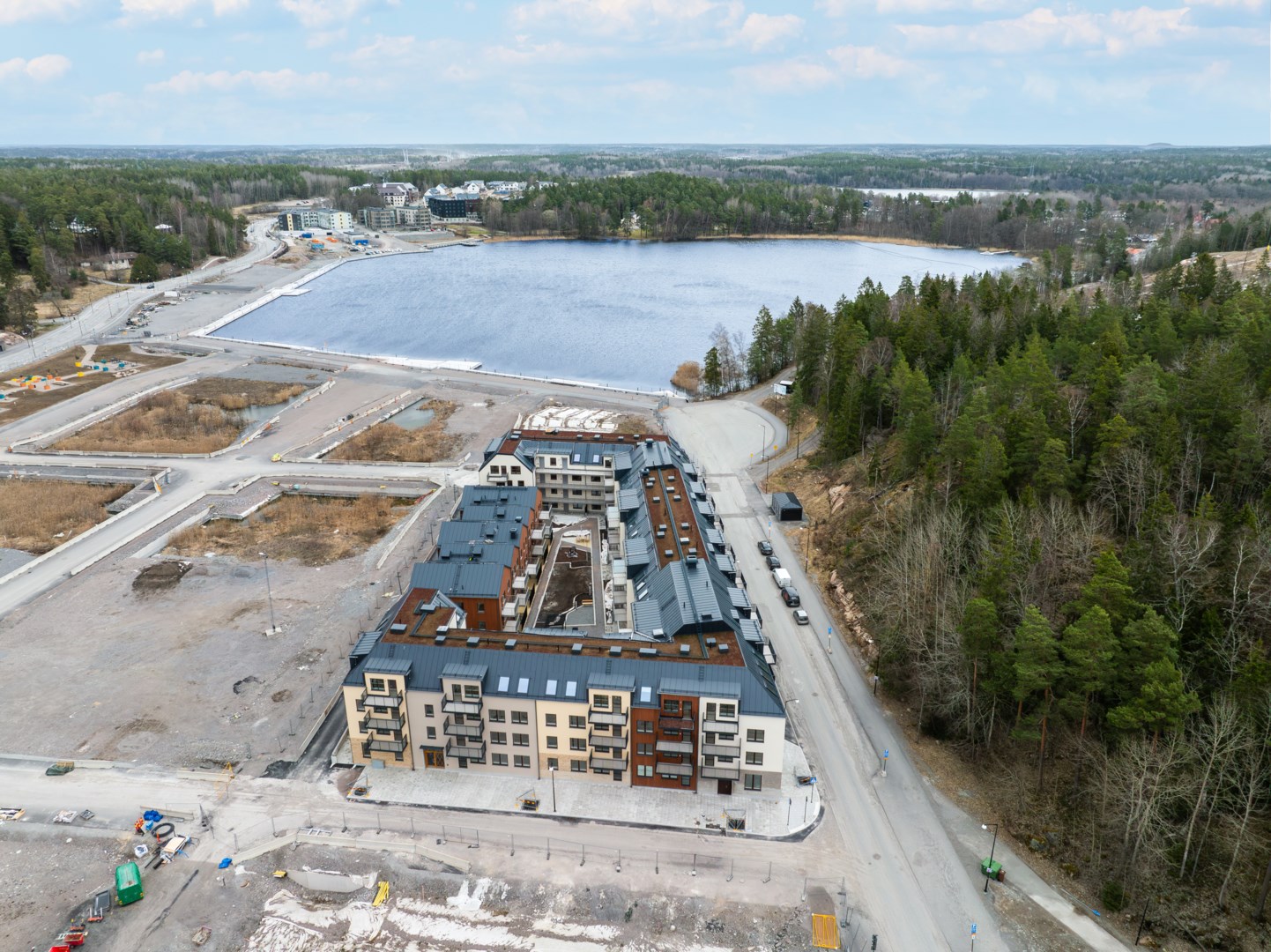 Bostadsbild från Slalomvägen 8, Såld i Väsjön, Sollentuna