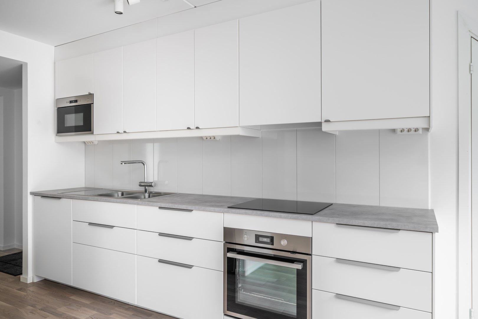 Bostadsbild från Slalomvägen 8, Såld i Väsjön, Sollentuna