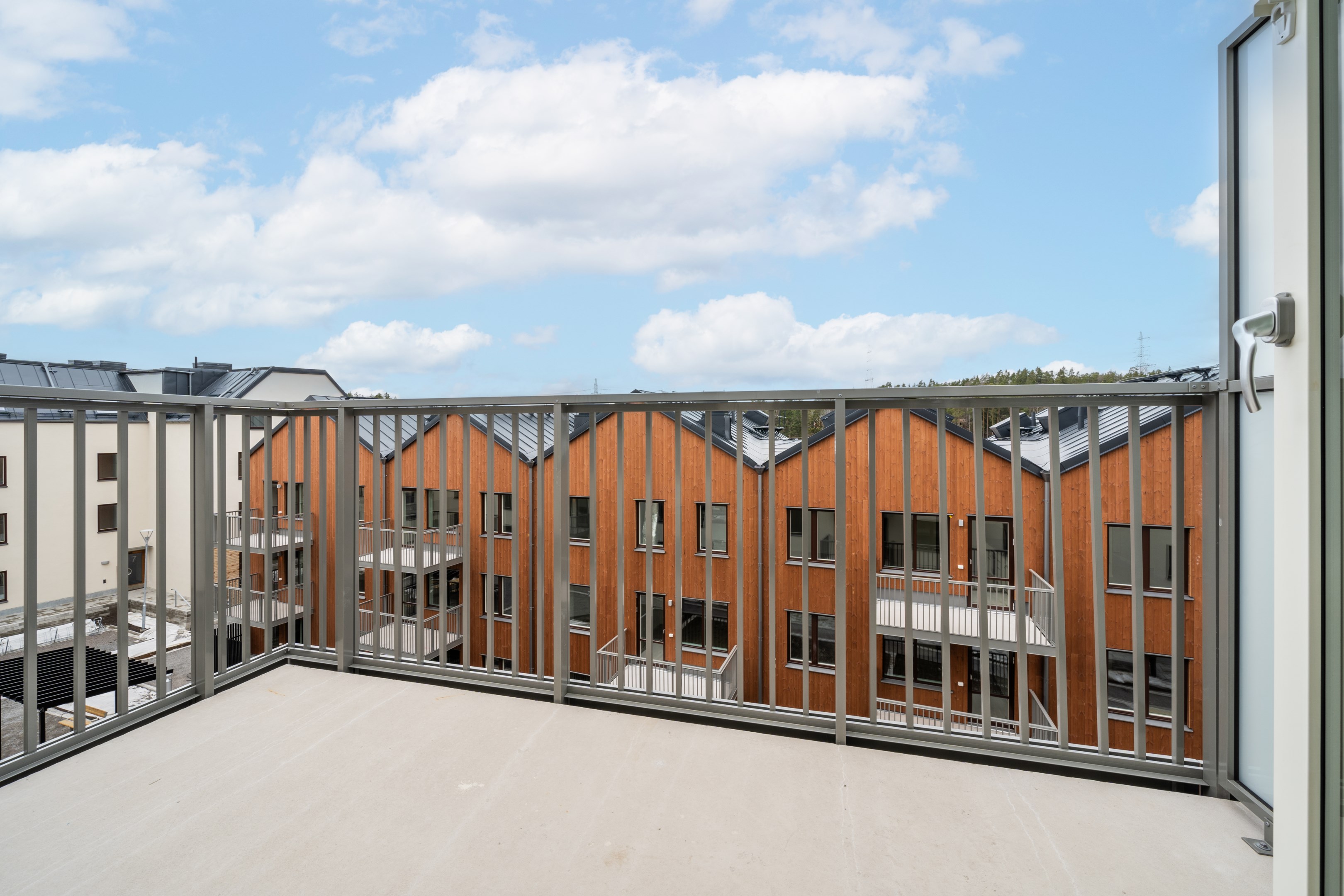 Bostadsbild från Slalomvägen 8, Såld i Väsjön, Sollentuna