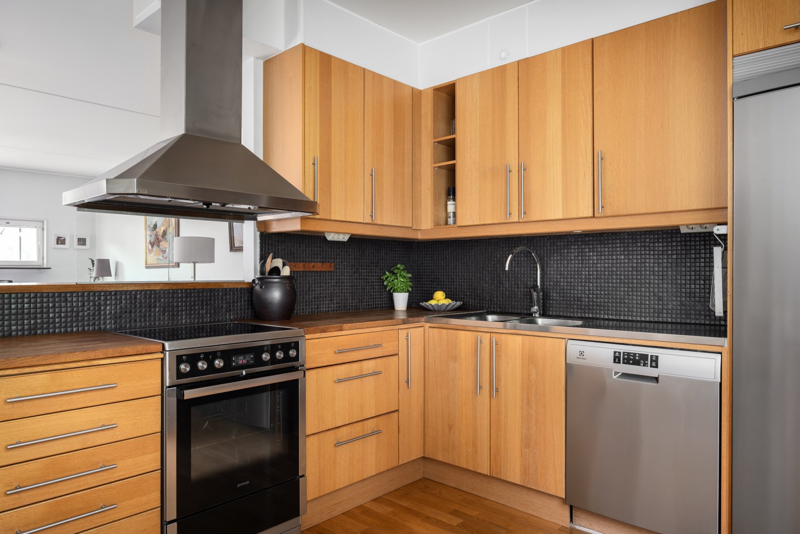 Bostadsbild från Garverigränd 12, Såld i Järla sjö, Nacka