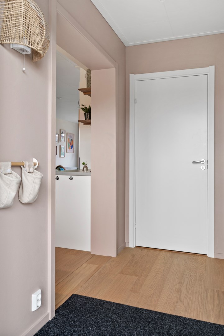 Bostadsbild från Hjulaxelvägen 146, Såld i Gunsta, Uppsala